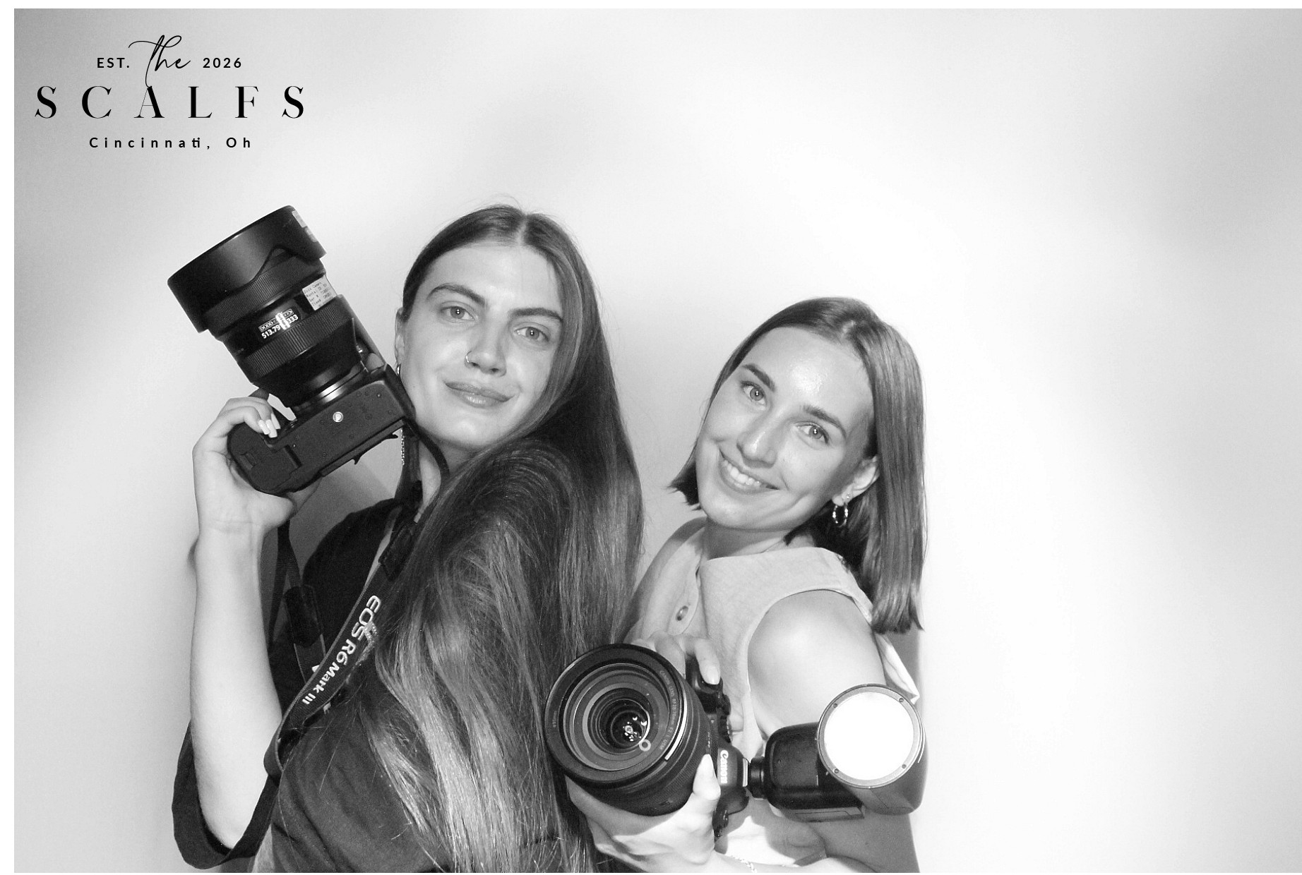 The Scalfs | View more photos from the event at gallery.photoboothcincy.com/u/PhotoBoothCincy/The-Scalfs