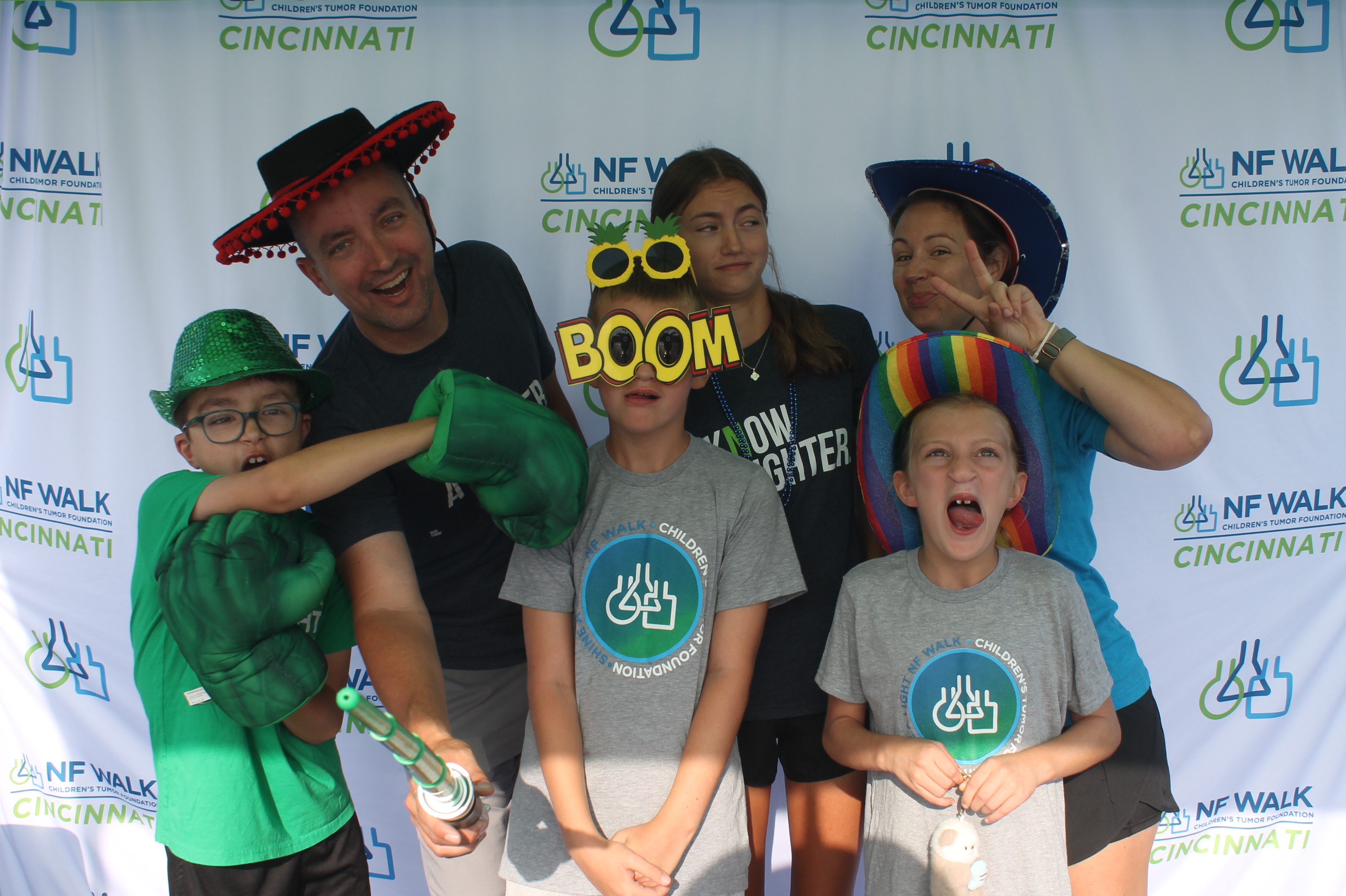 The Sine A Light NF Walk | View more photos from the event at gallery.photoboothcincy.com/u/PhotoBoothCincy/The-Sine-A-Light-NF-Walk