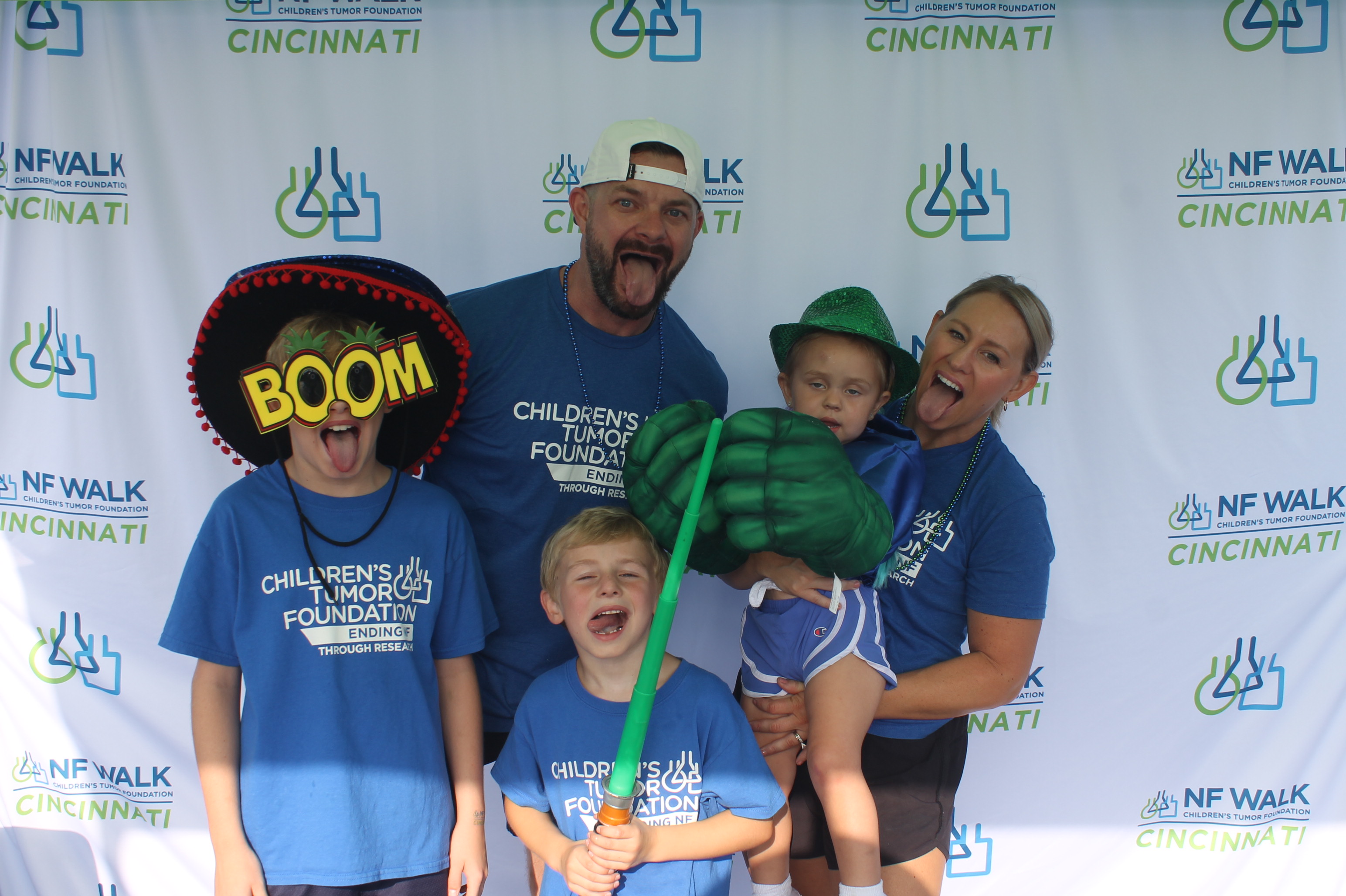 The Sine A Light NF Walk | View more photos from the event at gallery.photoboothcincy.com/u/PhotoBoothCincy/The-Sine-A-Light-NF-Walk