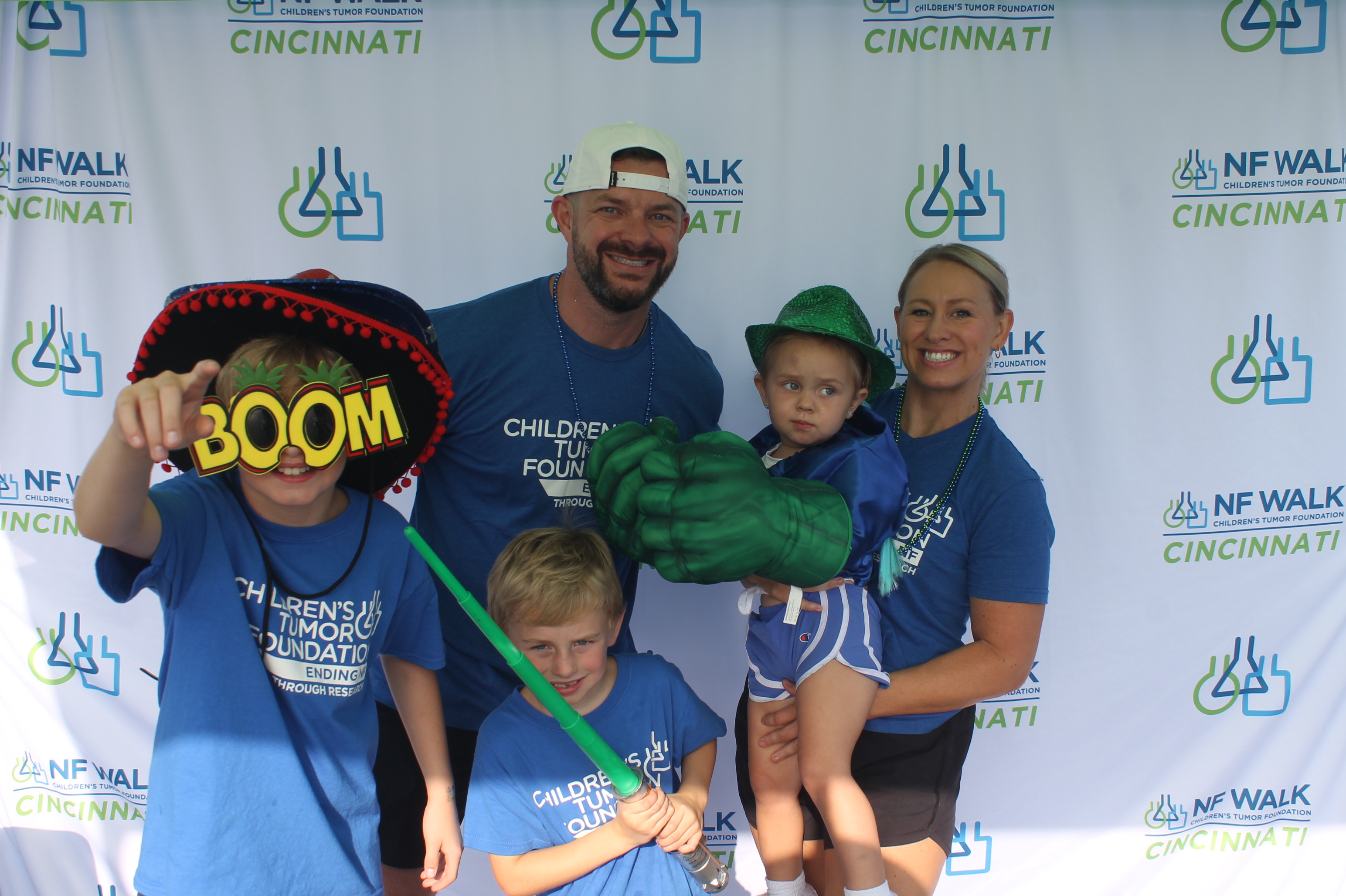 The Sine A Light NF Walk | View more photos from the event at gallery.photoboothcincy.com/u/PhotoBoothCincy/The-Sine-A-Light-NF-Walk