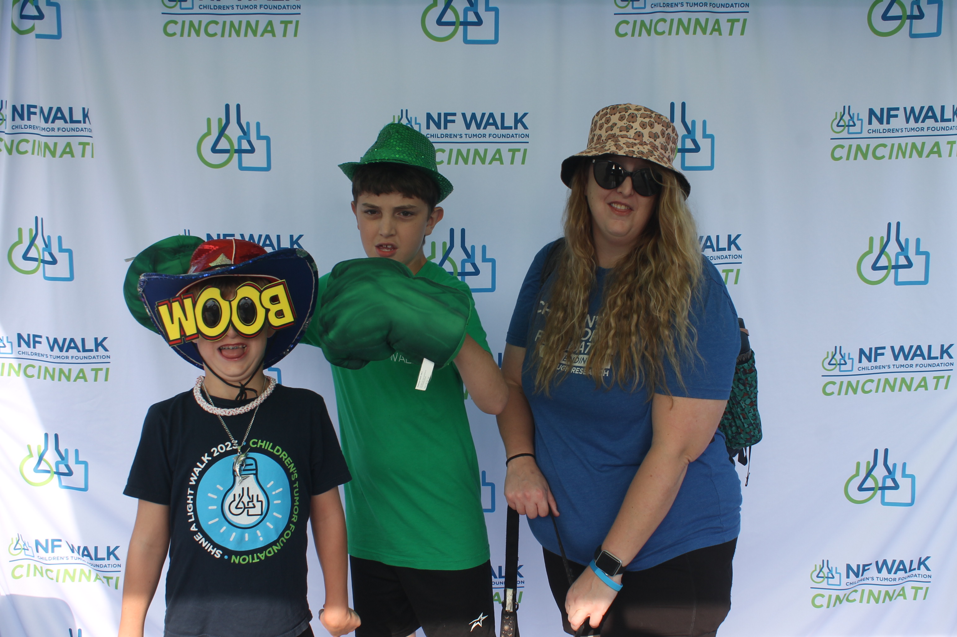 The Sine A Light NF Walk | View more photos from the event at gallery.photoboothcincy.com/u/PhotoBoothCincy/The-Sine-A-Light-NF-Walk