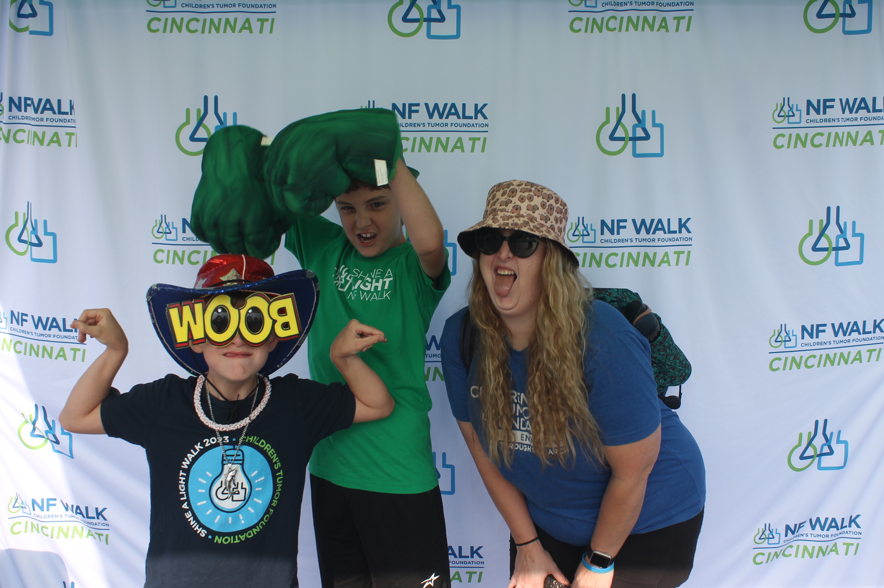 The Sine A Light NF Walk | View more photos from the event at gallery.photoboothcincy.com/u/PhotoBoothCincy/The-Sine-A-Light-NF-Walk