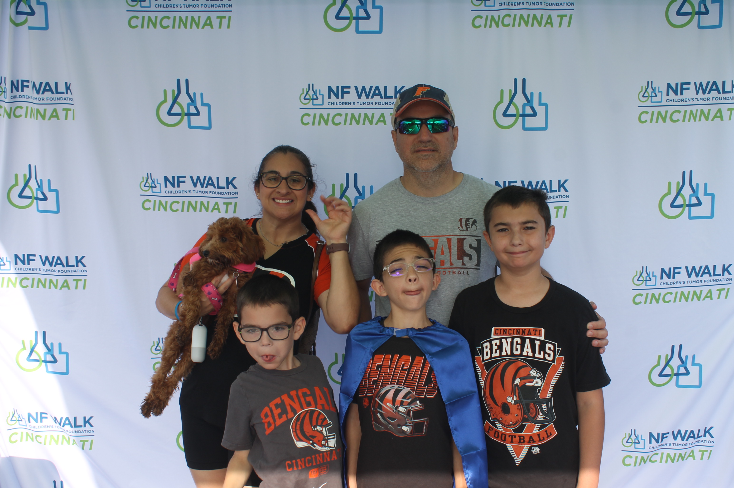 The Sine A Light NF Walk | View more photos from the event at gallery.photoboothcincy.com/u/PhotoBoothCincy/The-Sine-A-Light-NF-Walk