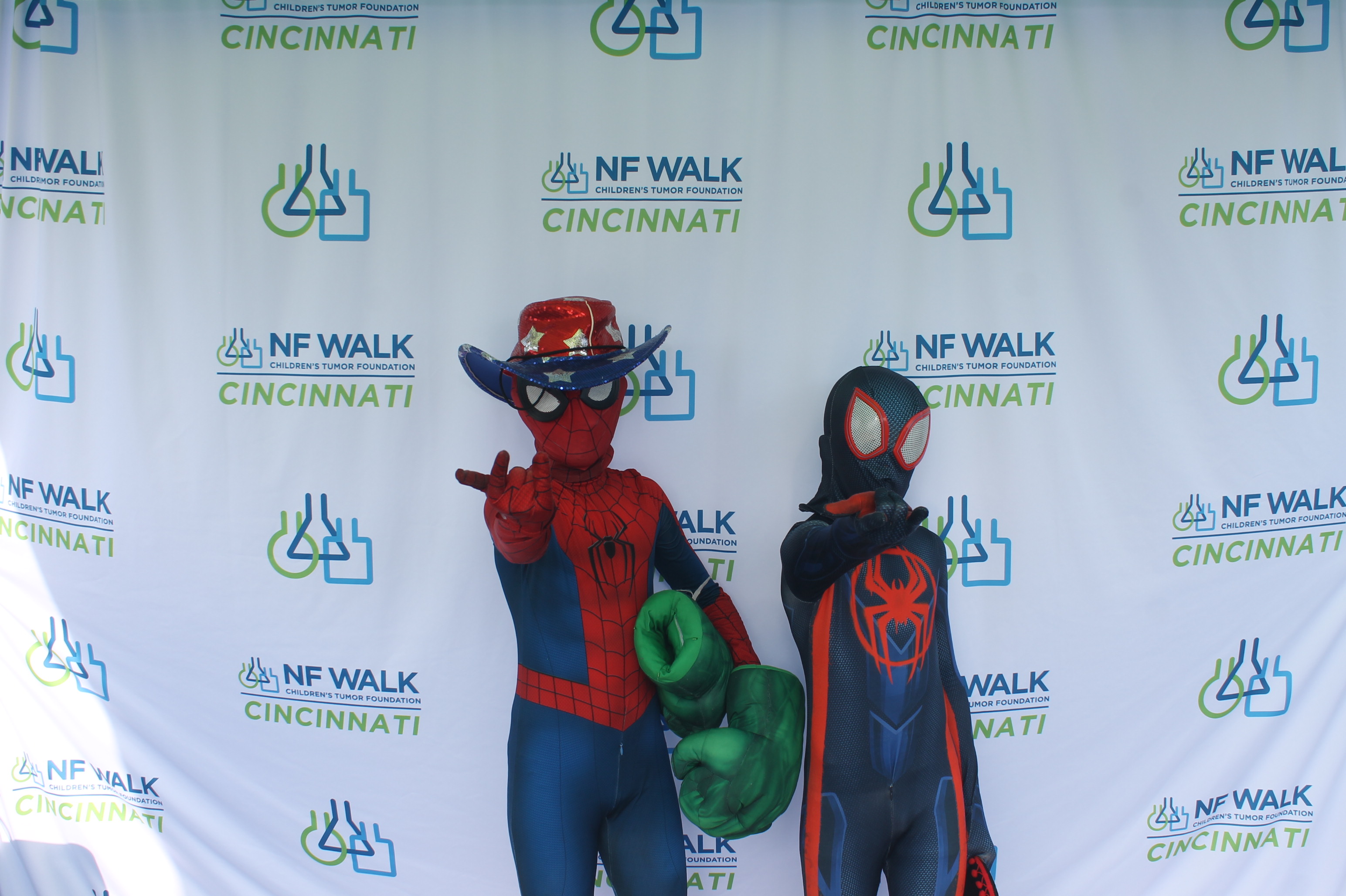 The Sine A Light NF Walk | View more photos from the event at gallery.photoboothcincy.com/u/PhotoBoothCincy/The-Sine-A-Light-NF-Walk