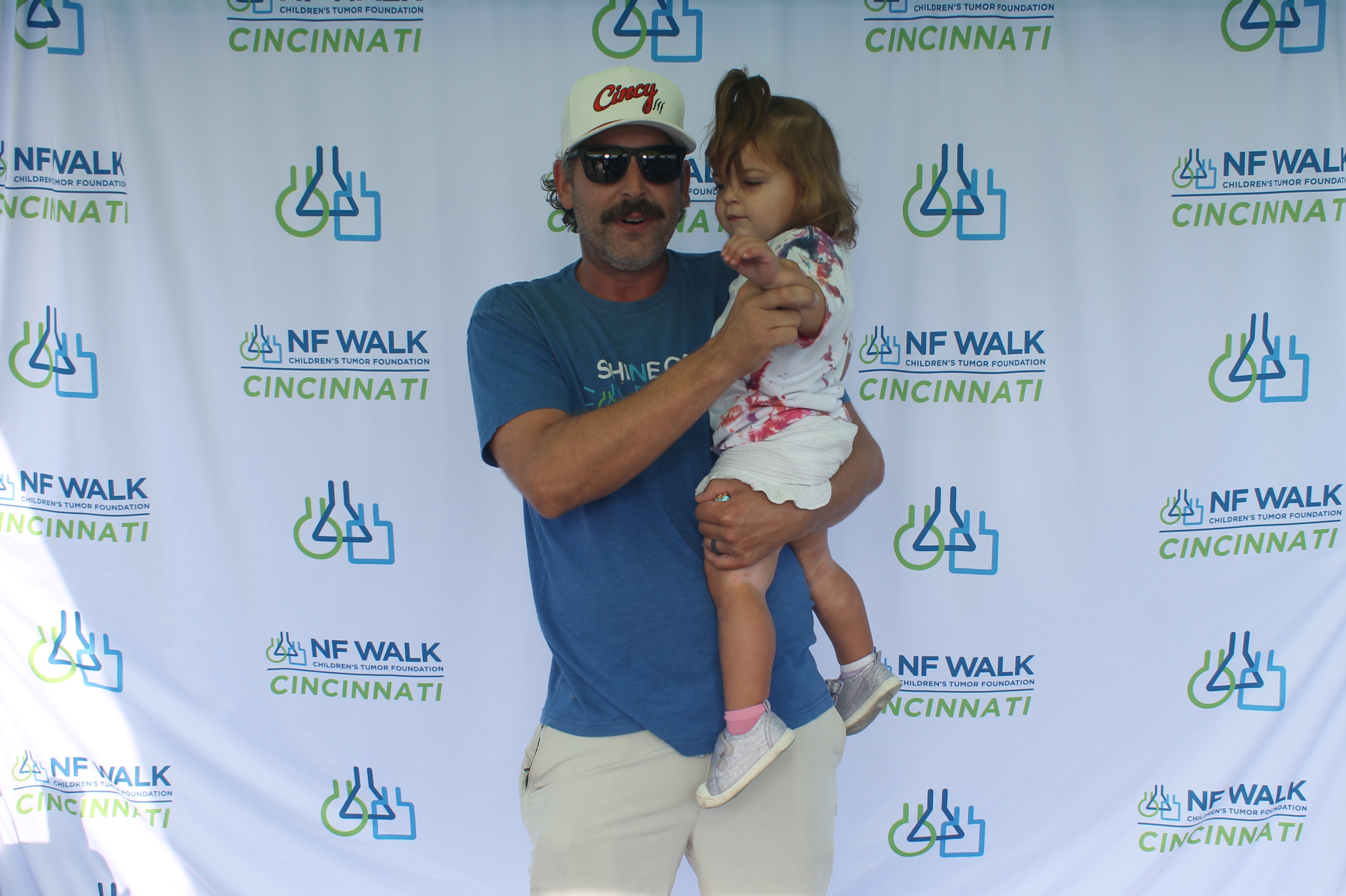 The Sine A Light NF Walk | View more photos from the event at gallery.photoboothcincy.com/u/PhotoBoothCincy/The-Sine-A-Light-NF-Walk