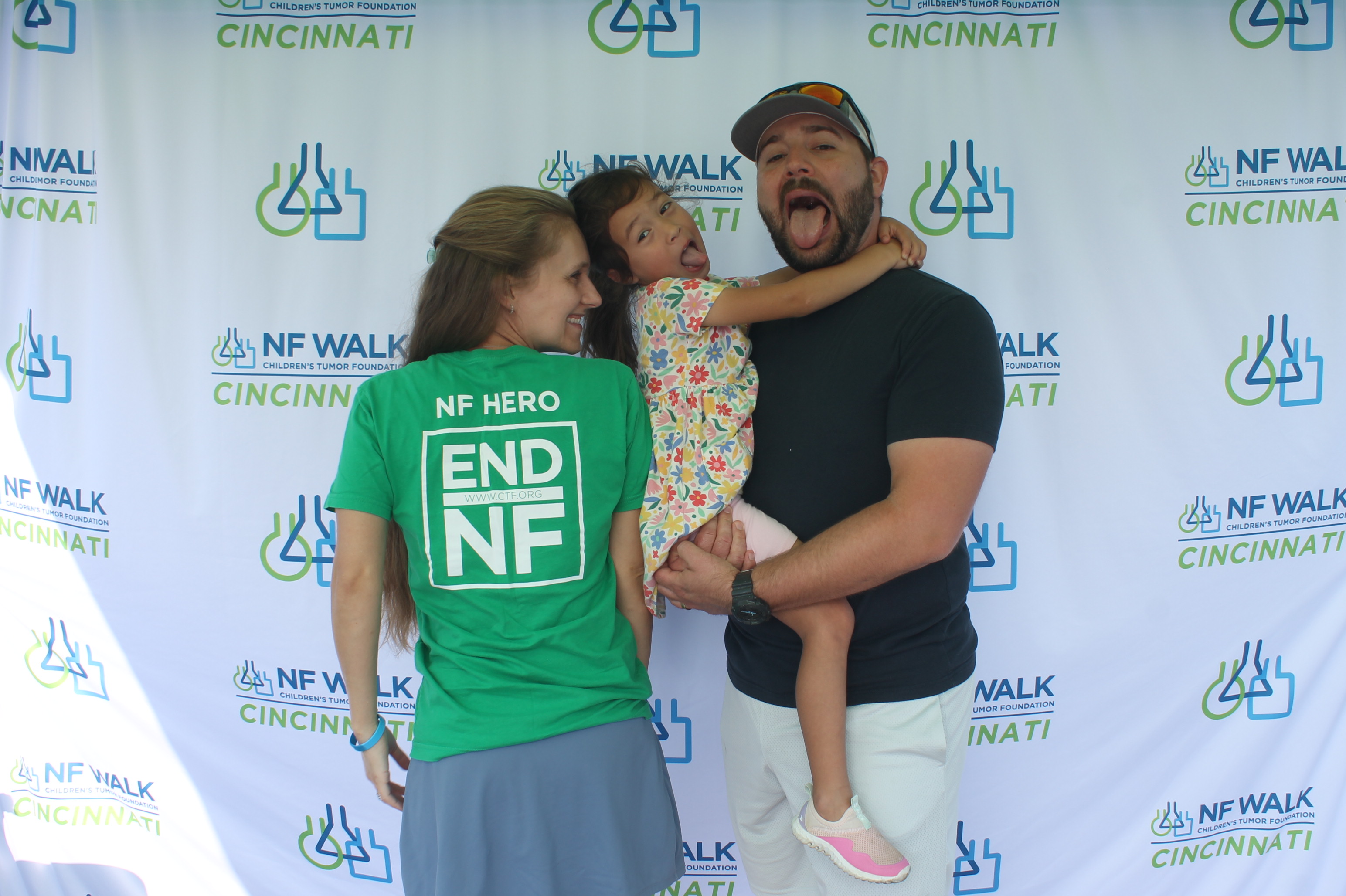 The Sine A Light NF Walk | View more photos from the event at gallery.photoboothcincy.com/u/PhotoBoothCincy/The-Sine-A-Light-NF-Walk
