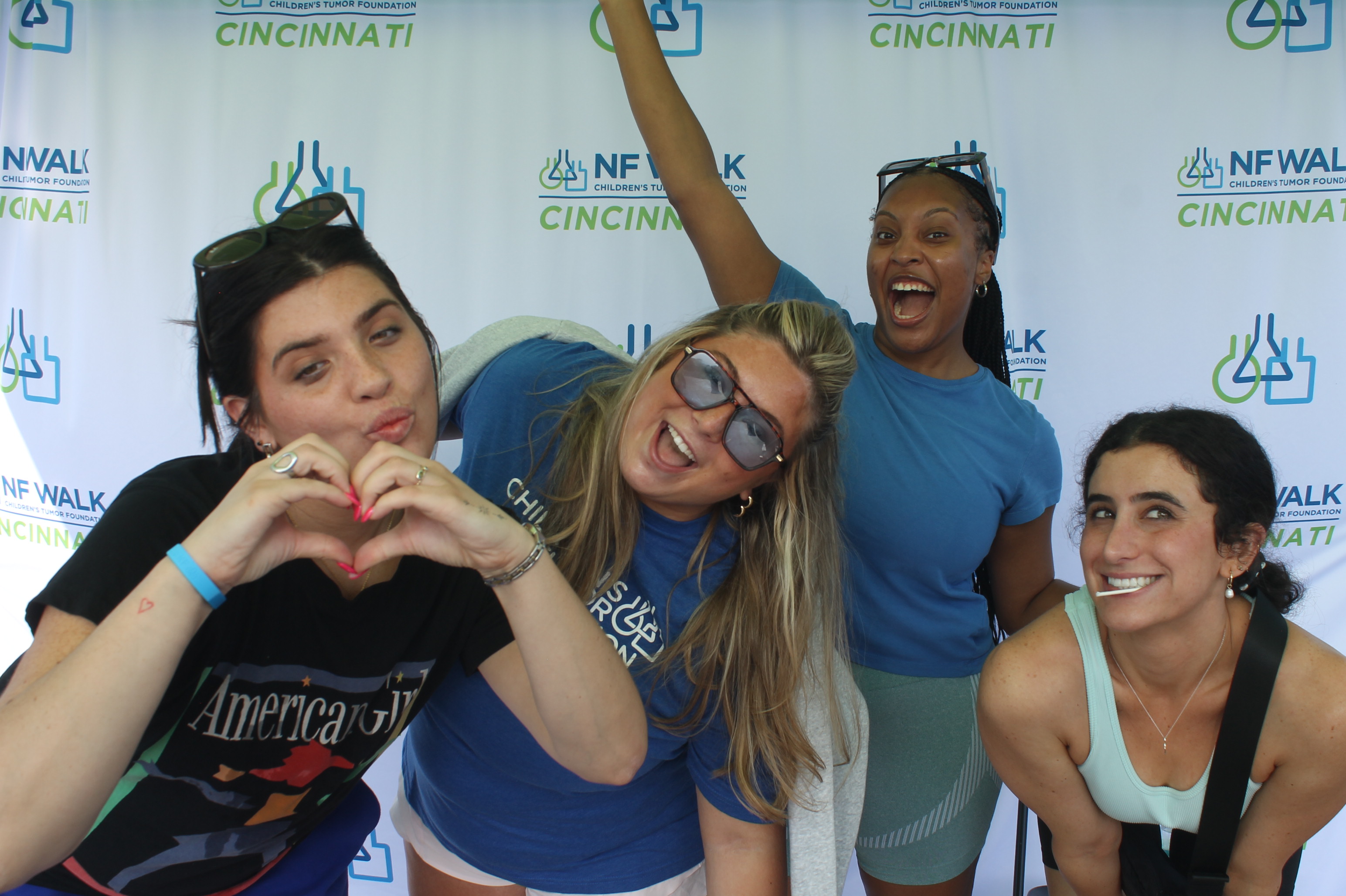 The Sine A Light NF Walk | View more photos from the event at gallery.photoboothcincy.com/u/PhotoBoothCincy/The-Sine-A-Light-NF-Walk