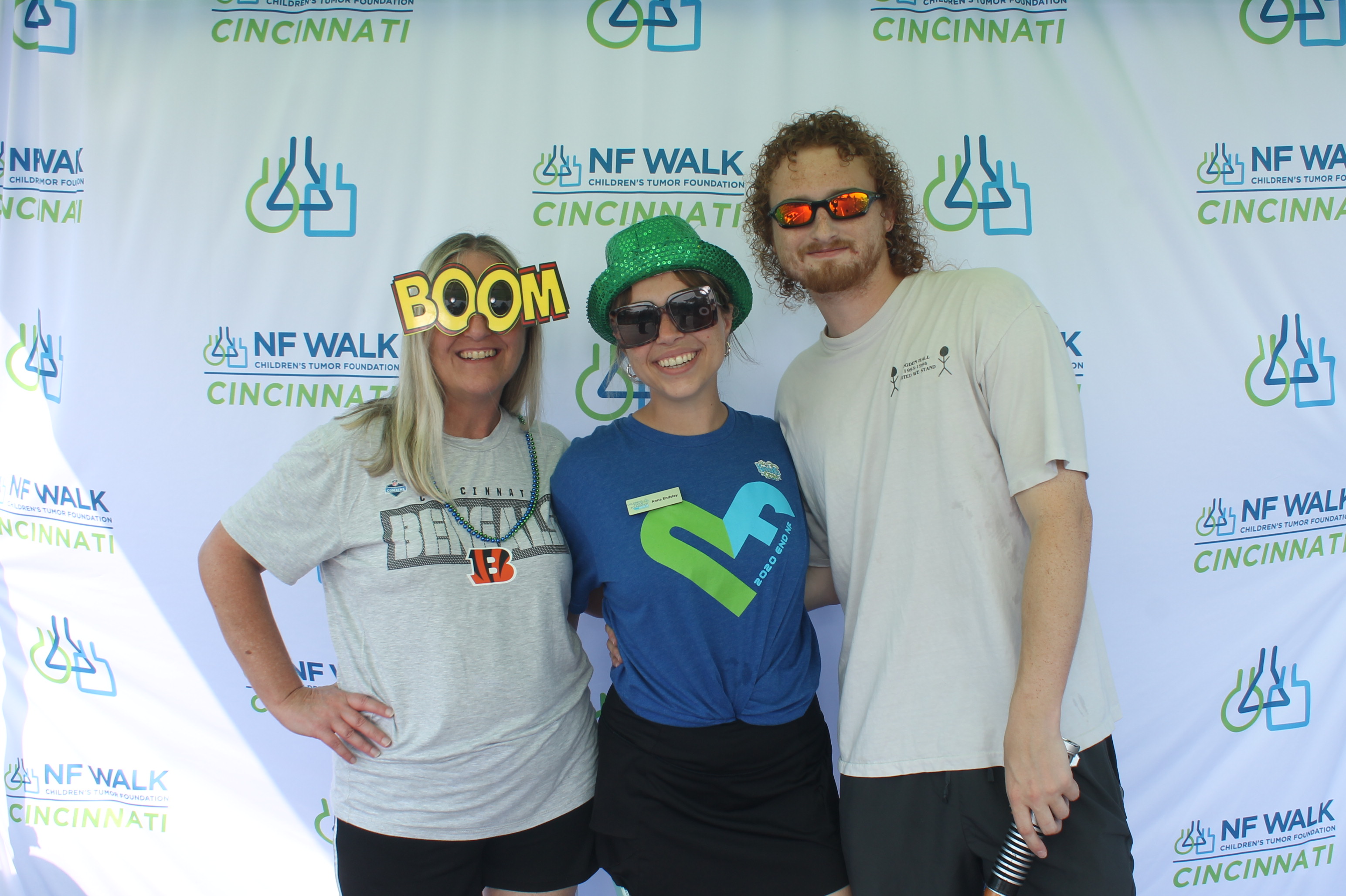 The Sine A Light NF Walk | View more photos from the event at gallery.photoboothcincy.com/u/PhotoBoothCincy/The-Sine-A-Light-NF-Walk