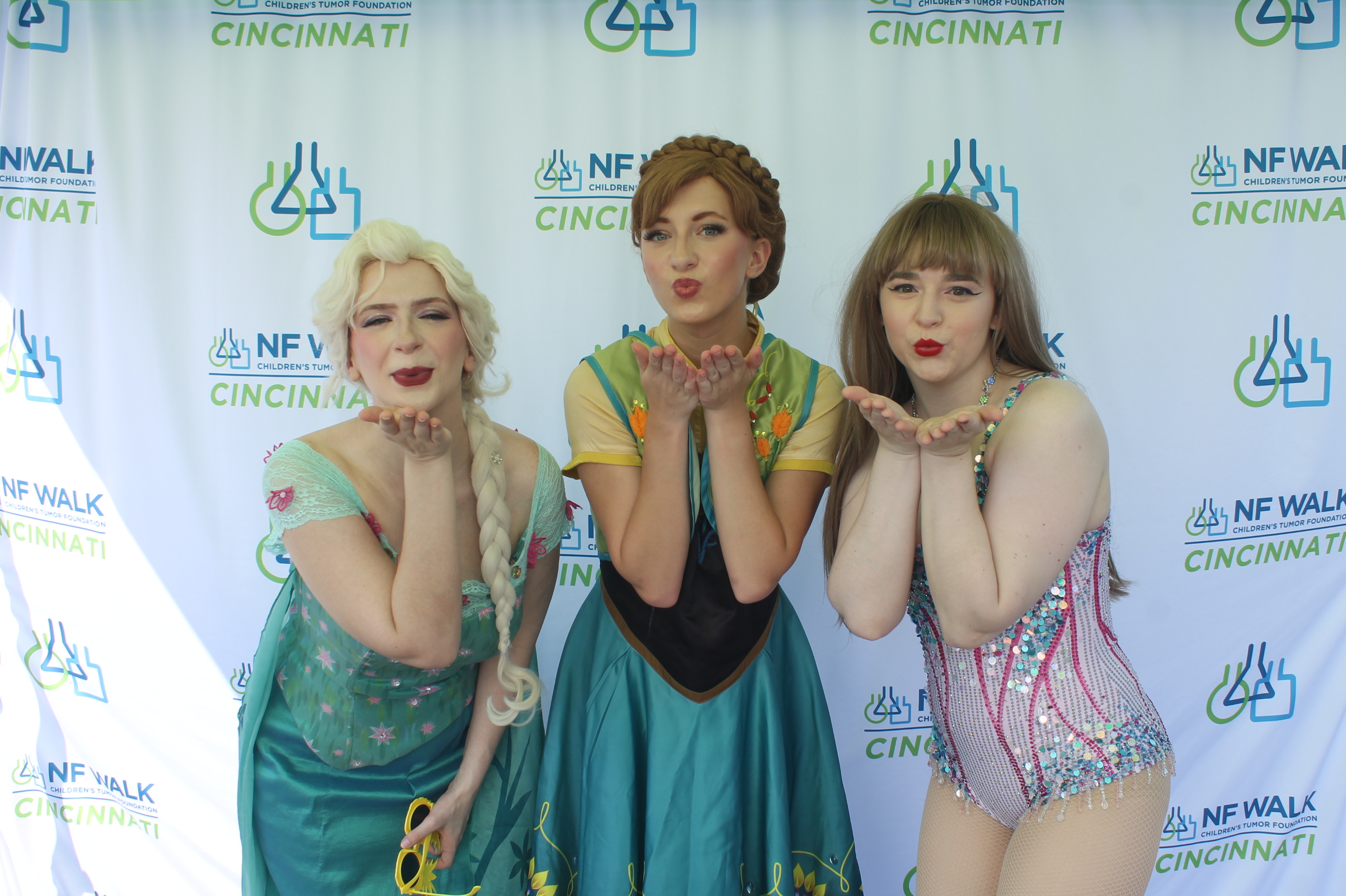 The Sine A Light NF Walk | View more photos from the event at gallery.photoboothcincy.com/u/PhotoBoothCincy/The-Sine-A-Light-NF-Walk