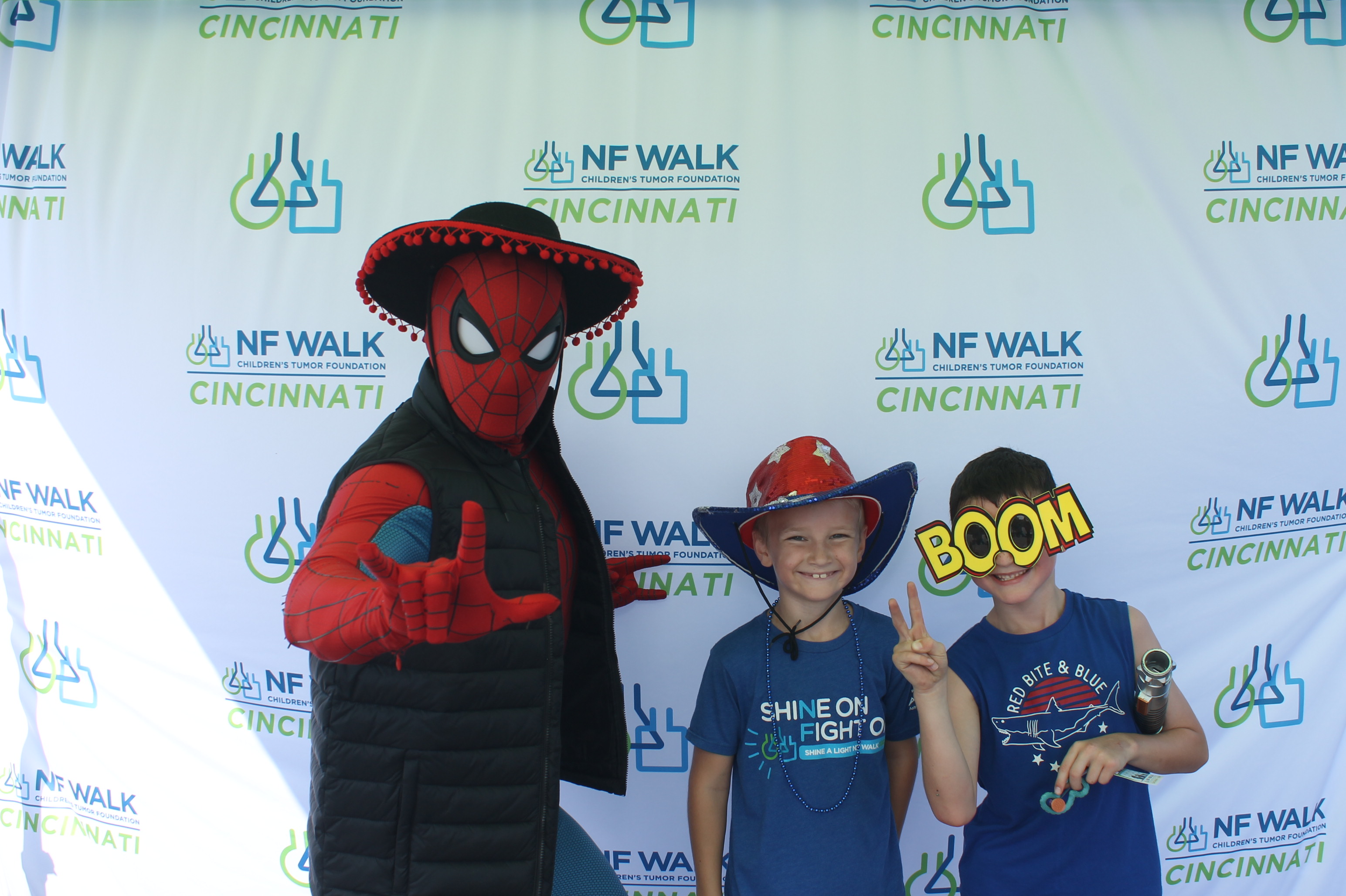 The Sine A Light NF Walk | View more photos from the event at gallery.photoboothcincy.com/u/PhotoBoothCincy/The-Sine-A-Light-NF-Walk