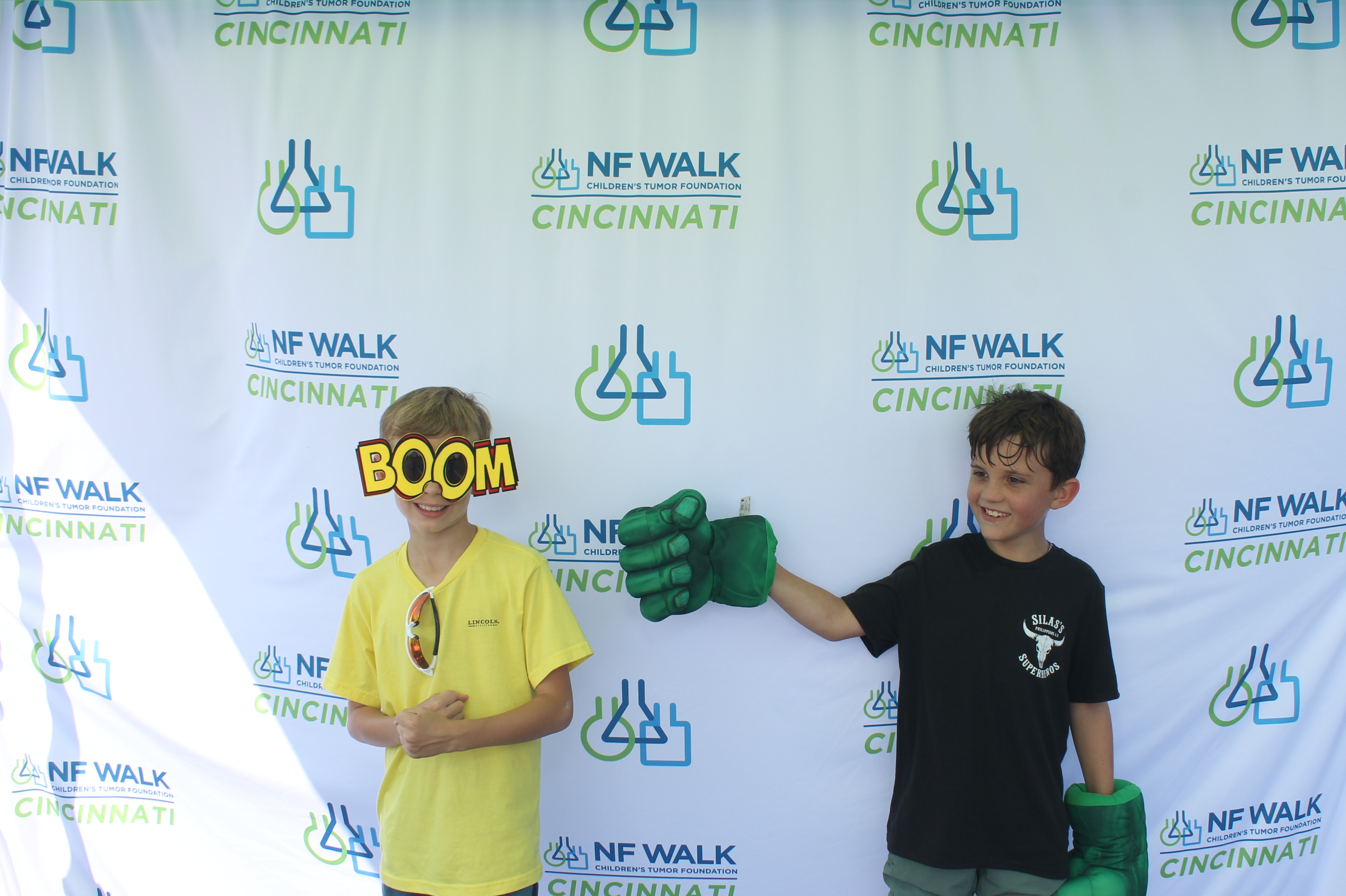 The Sine A Light NF Walk | View more photos from the event at gallery.photoboothcincy.com/u/PhotoBoothCincy/The-Sine-A-Light-NF-Walk