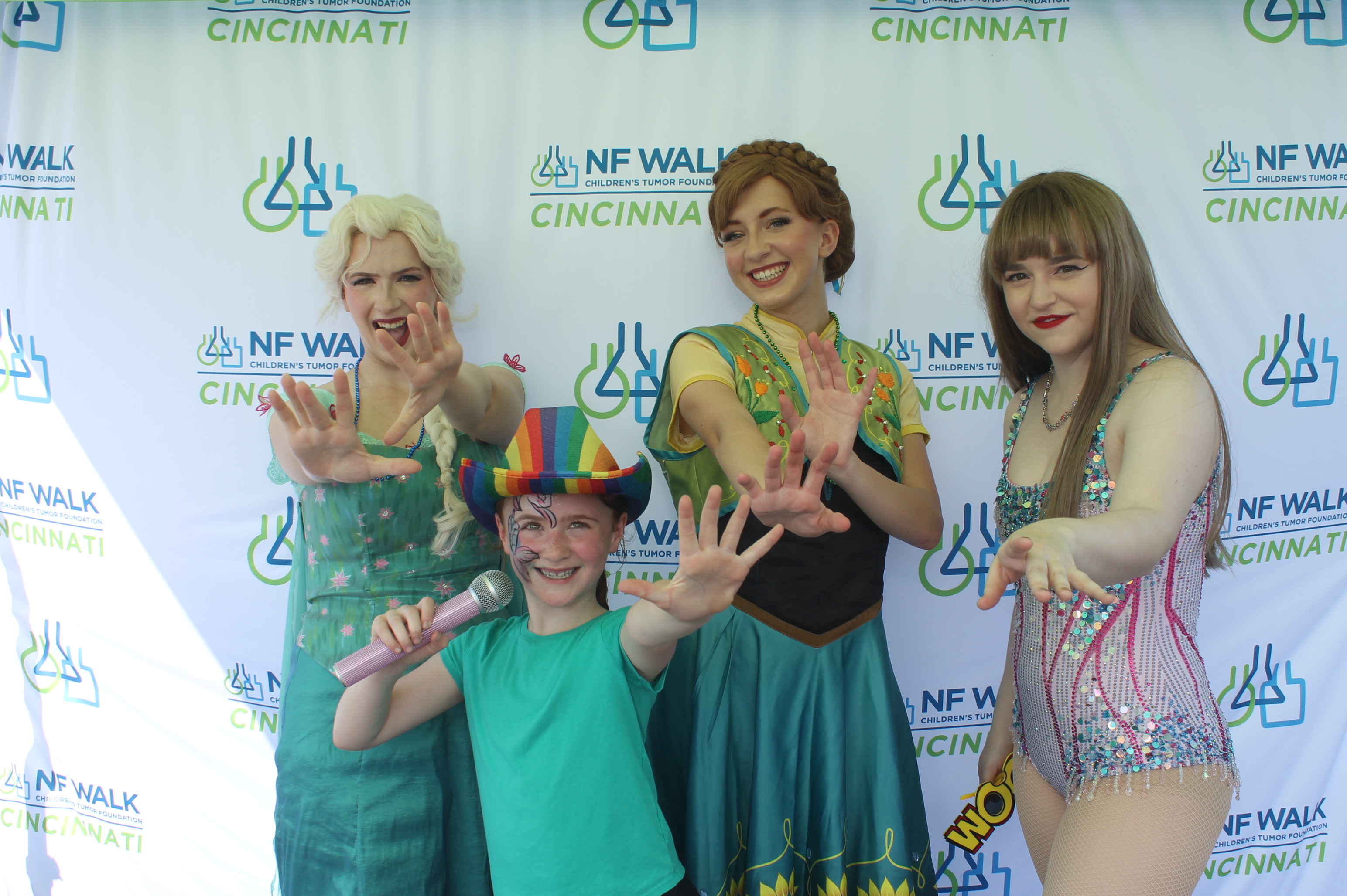 The Sine A Light NF Walk | View more photos from the event at gallery.photoboothcincy.com/u/PhotoBoothCincy/The-Sine-A-Light-NF-Walk