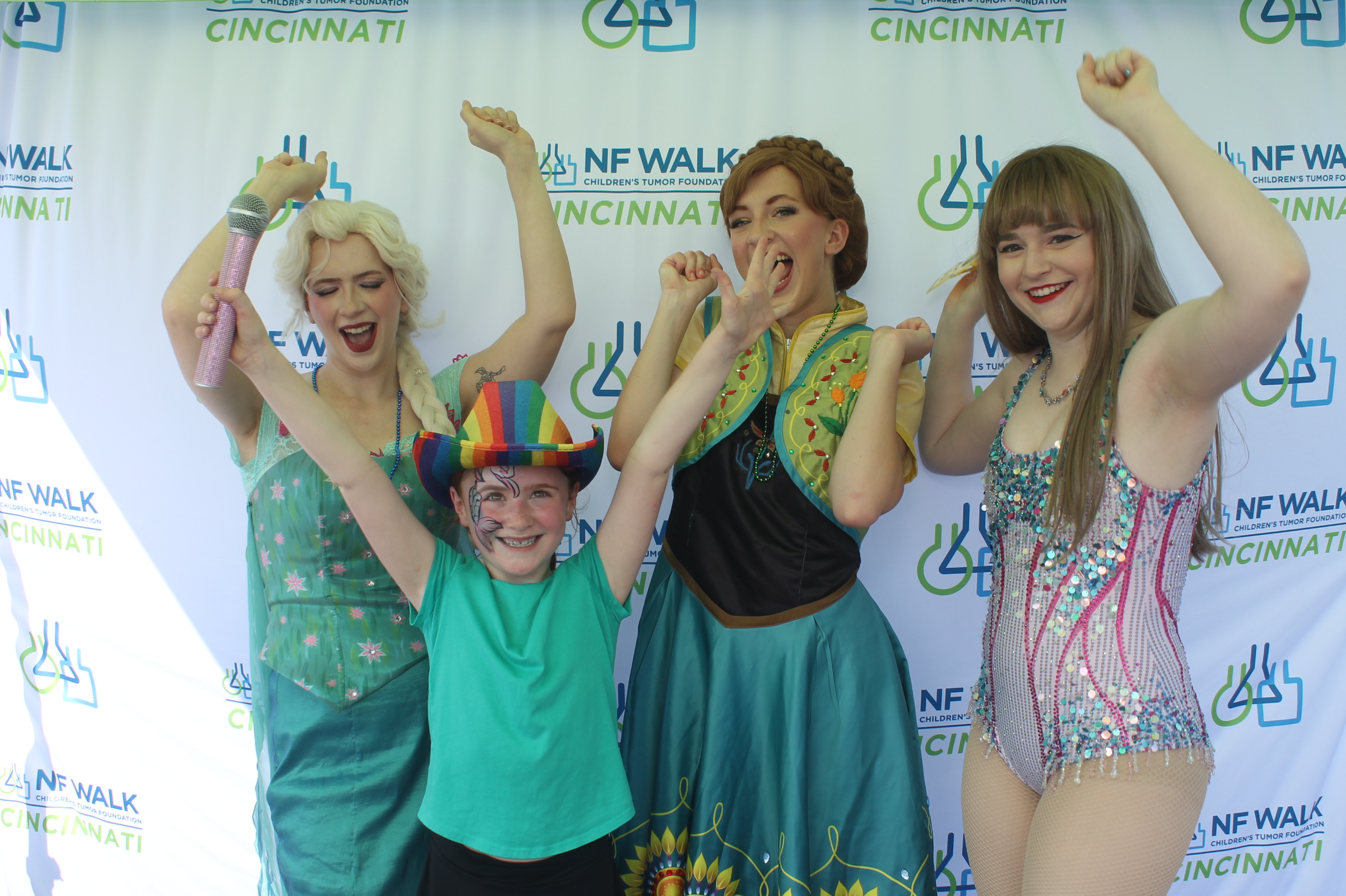 The Sine A Light NF Walk | View more photos from the event at gallery.photoboothcincy.com/u/PhotoBoothCincy/The-Sine-A-Light-NF-Walk