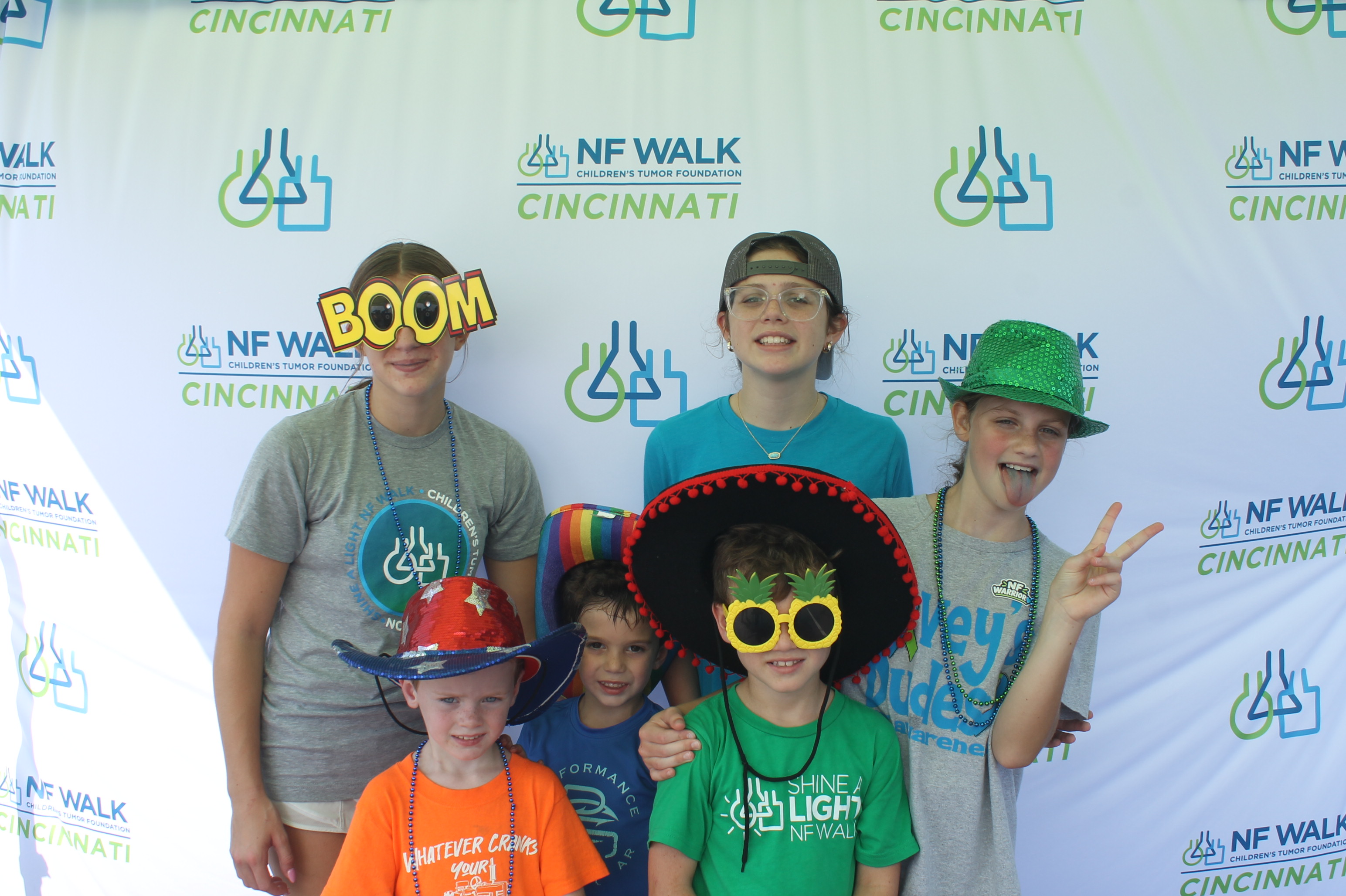 The Sine A Light NF Walk | View more photos from the event at gallery.photoboothcincy.com/u/PhotoBoothCincy/The-Sine-A-Light-NF-Walk