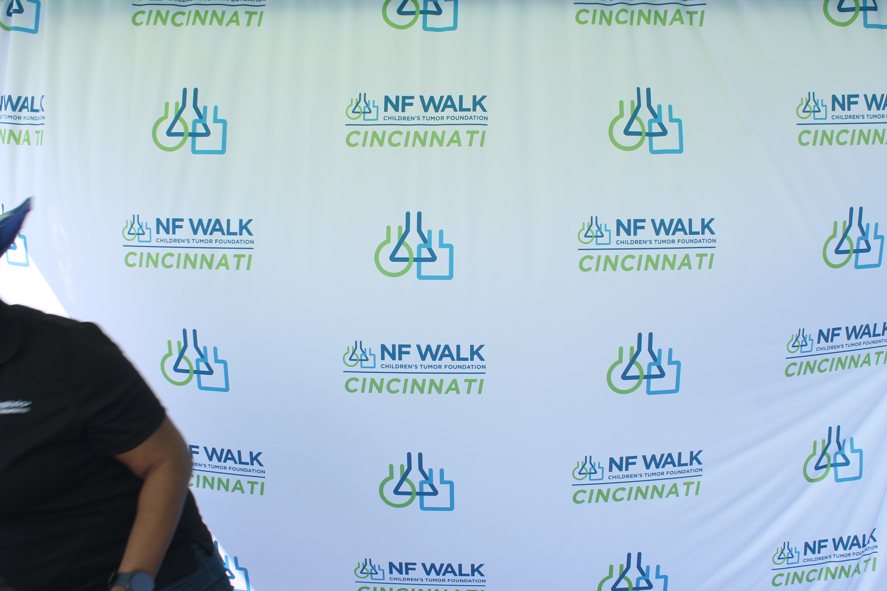 The Sine A Light NF Walk | View more photos from the event at gallery.photoboothcincy.com/u/PhotoBoothCincy/The-Sine-A-Light-NF-Walk