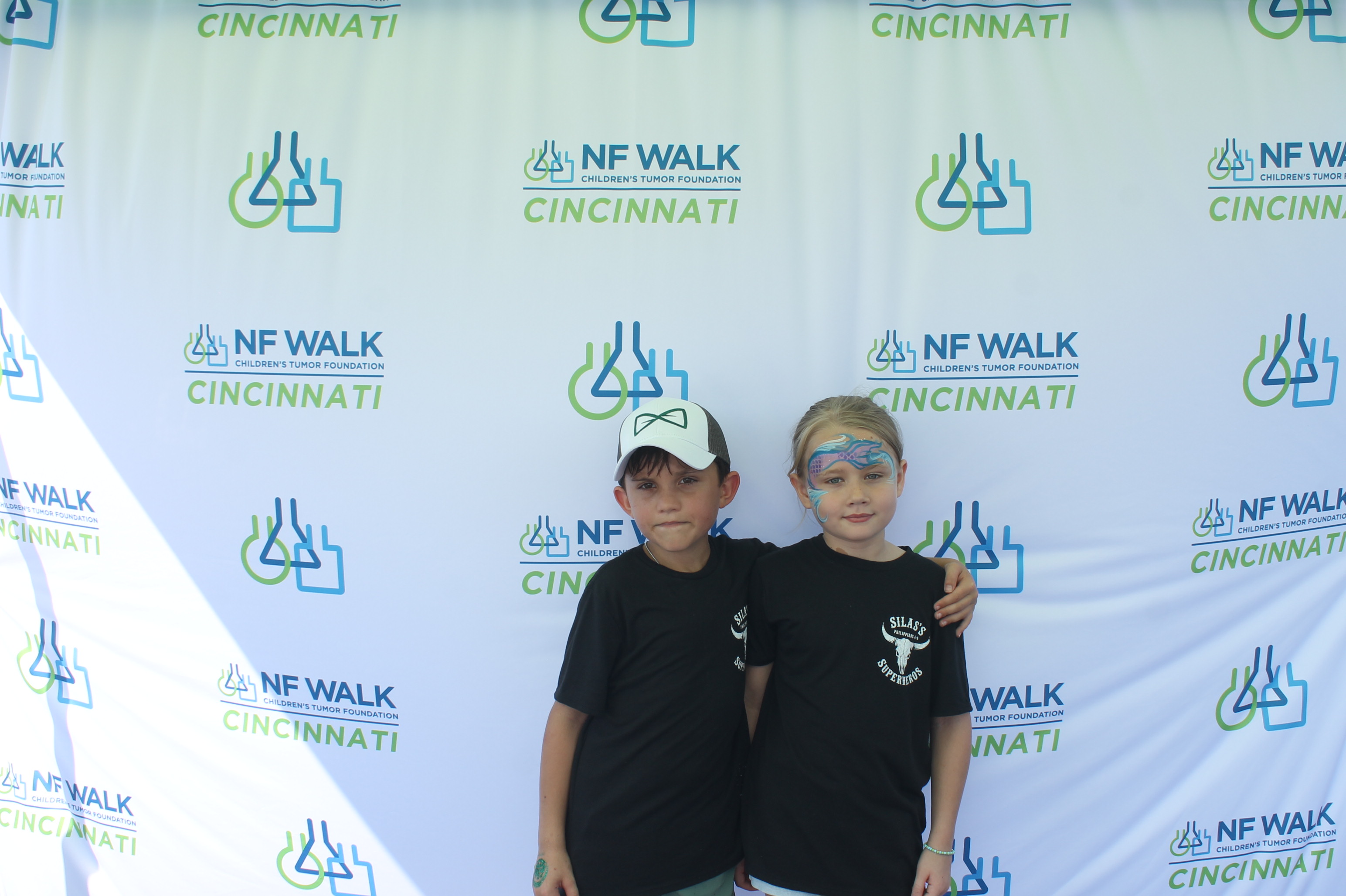 The Sine A Light NF Walk | View more photos from the event at gallery.photoboothcincy.com/u/PhotoBoothCincy/The-Sine-A-Light-NF-Walk