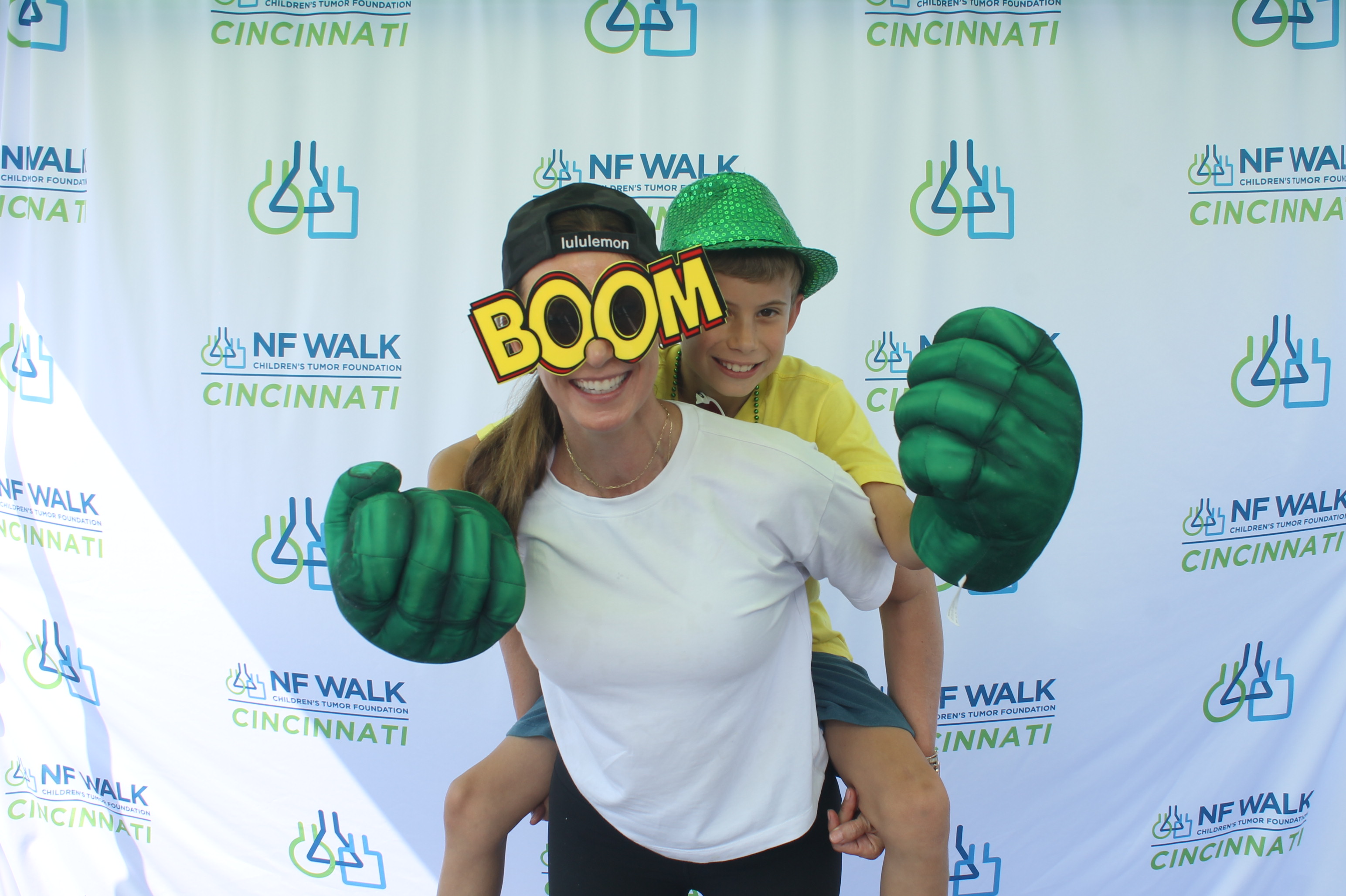 The Sine A Light NF Walk | View more photos from the event at gallery.photoboothcincy.com/u/PhotoBoothCincy/The-Sine-A-Light-NF-Walk