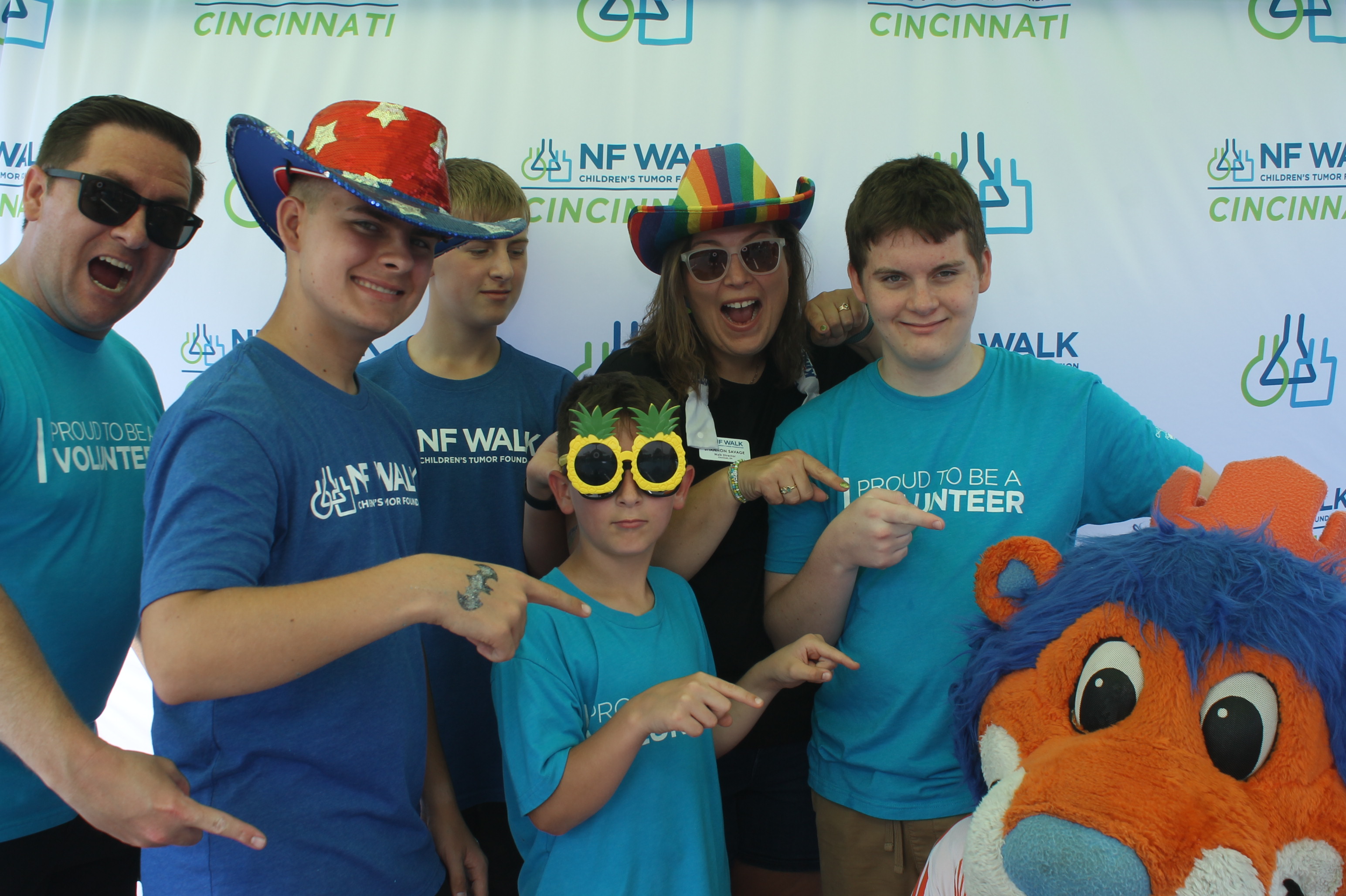 The Sine A Light NF Walk | View more photos from the event at gallery.photoboothcincy.com/u/PhotoBoothCincy/The-Sine-A-Light-NF-Walk