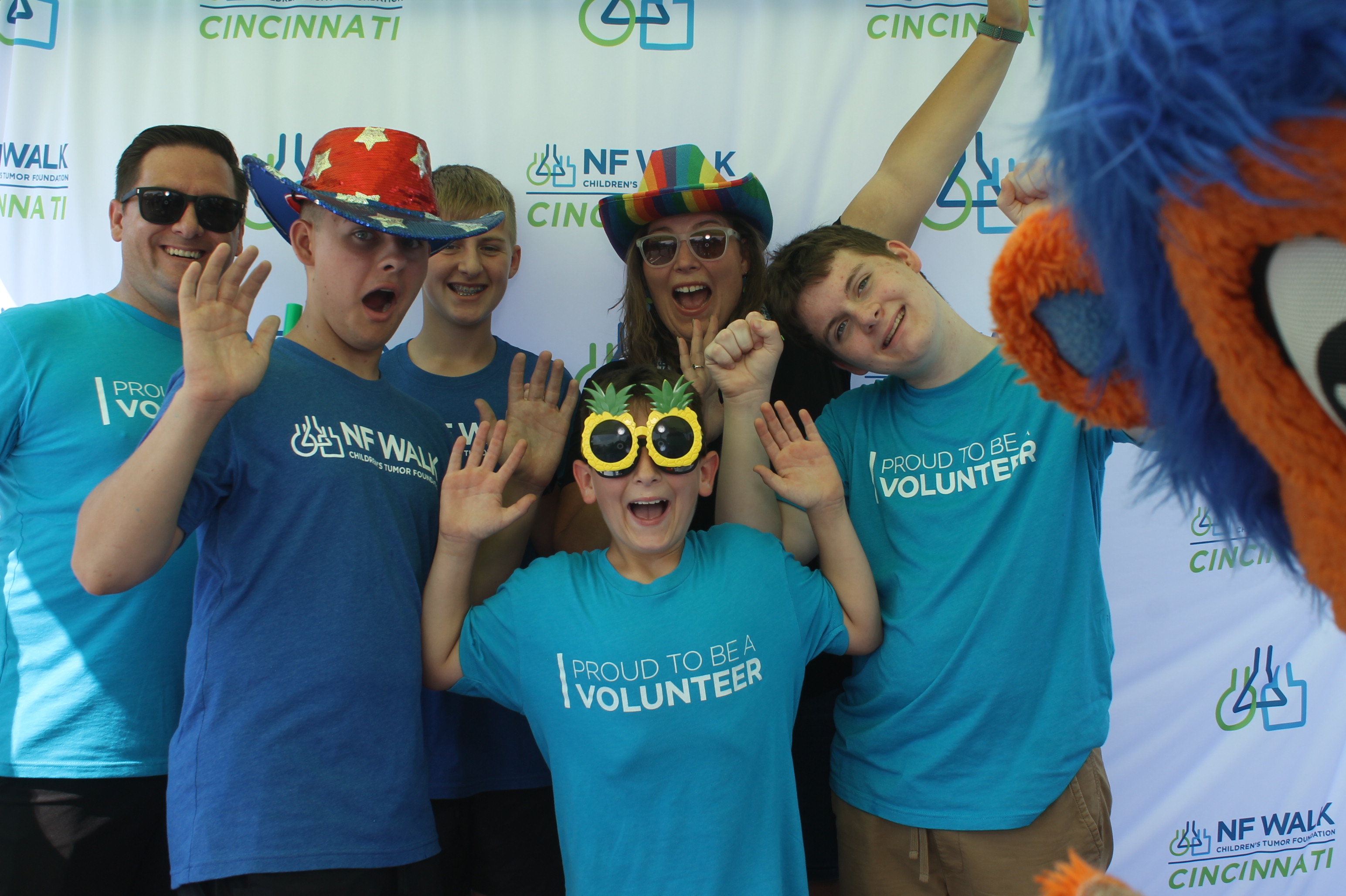 The Sine A Light NF Walk | View more photos from the event at gallery.photoboothcincy.com/u/PhotoBoothCincy/The-Sine-A-Light-NF-Walk