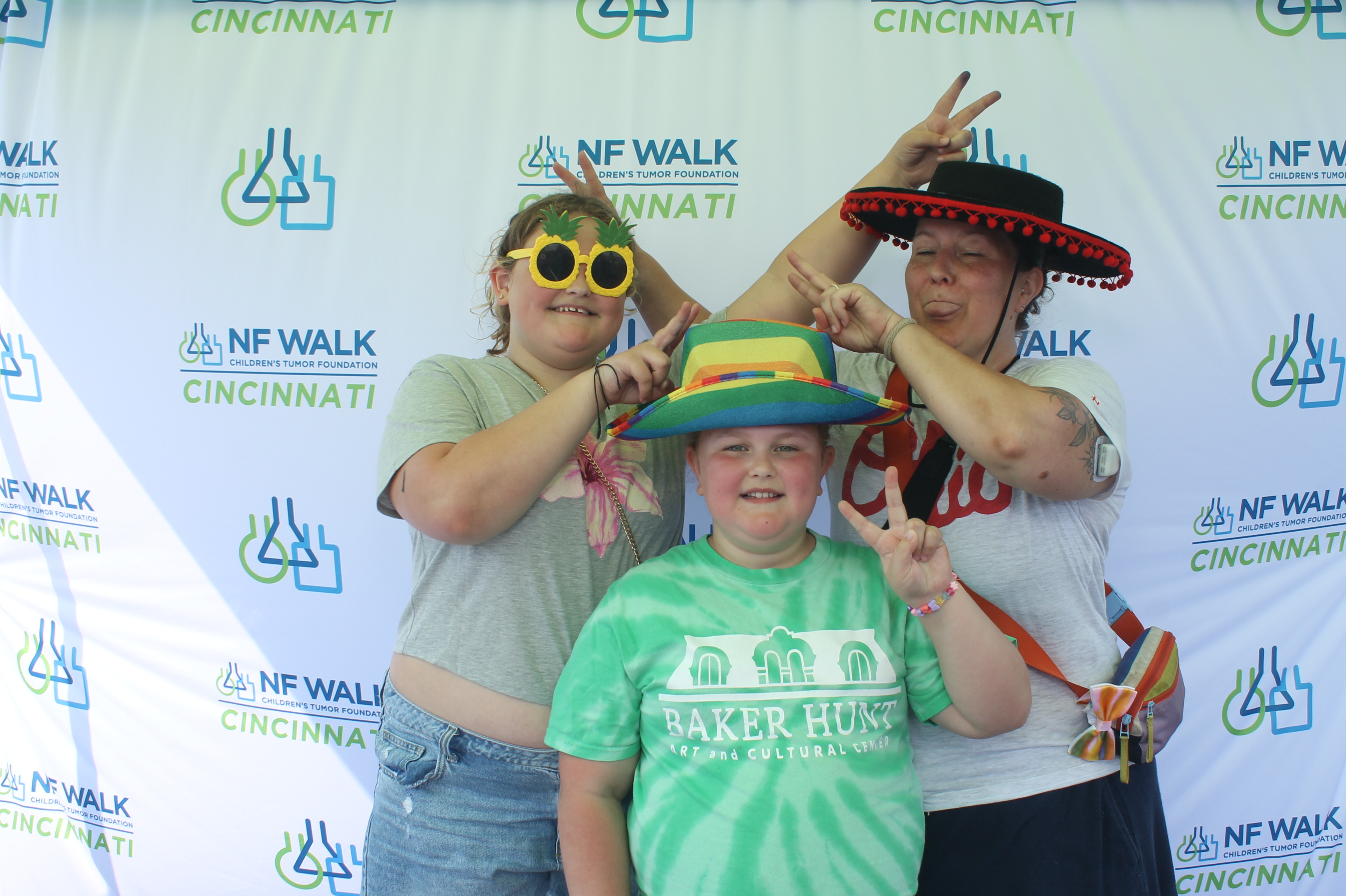 The Sine A Light NF Walk | View more photos from the event at gallery.photoboothcincy.com/u/PhotoBoothCincy/The-Sine-A-Light-NF-Walk