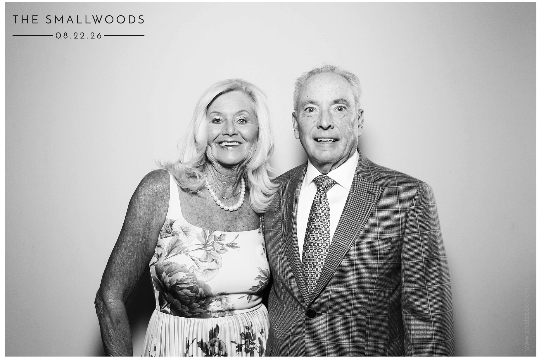 The Smallwoods | View more photos from the event at gallery.photoboothcincy.com/u/PhotoBoothCincy/The-Smallwoods