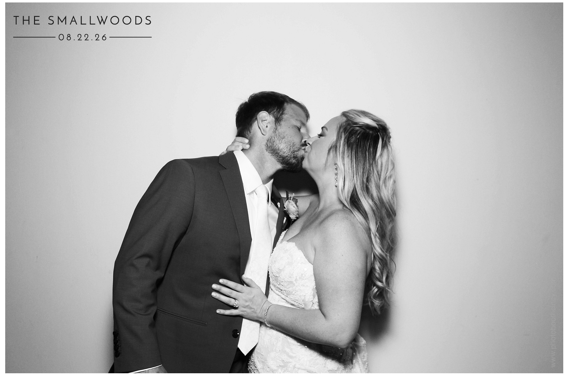 The Smallwoods | View more photos from the event at gallery.photoboothcincy.com/u/PhotoBoothCincy/The-Smallwoods