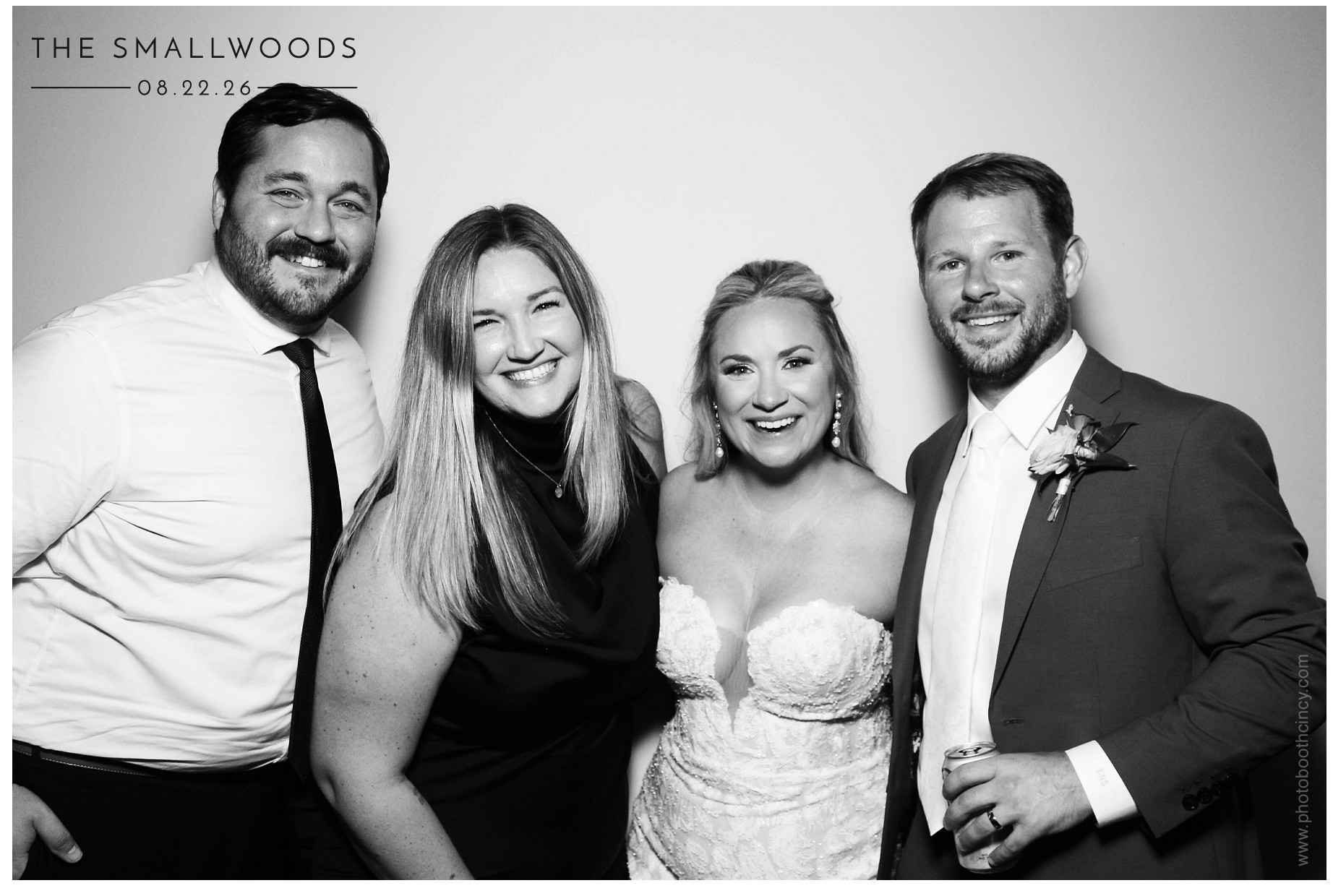 The Smallwoods | View more photos from the event at gallery.photoboothcincy.com/u/PhotoBoothCincy/The-Smallwoods