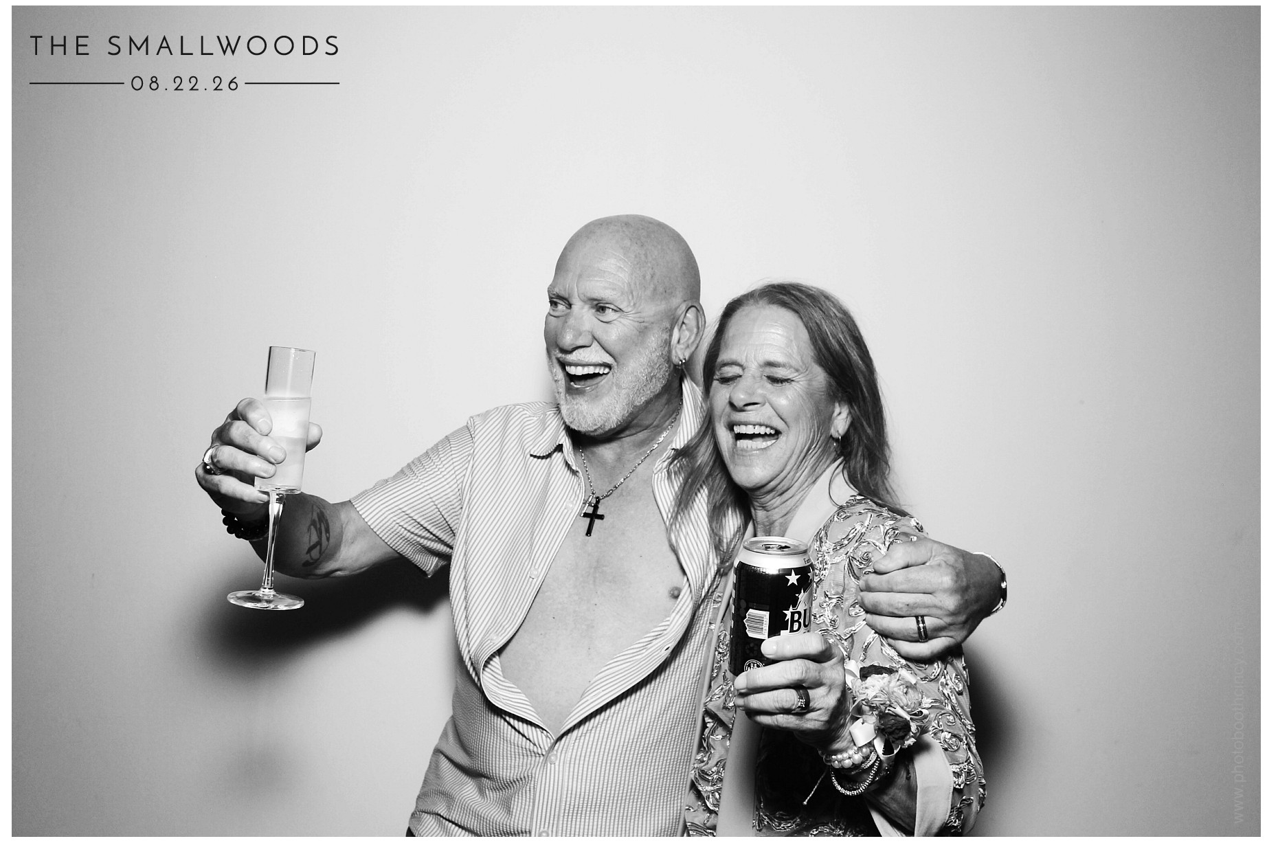 The Smallwoods | View more photos from the event at gallery.photoboothcincy.com/u/PhotoBoothCincy/The-Smallwoods