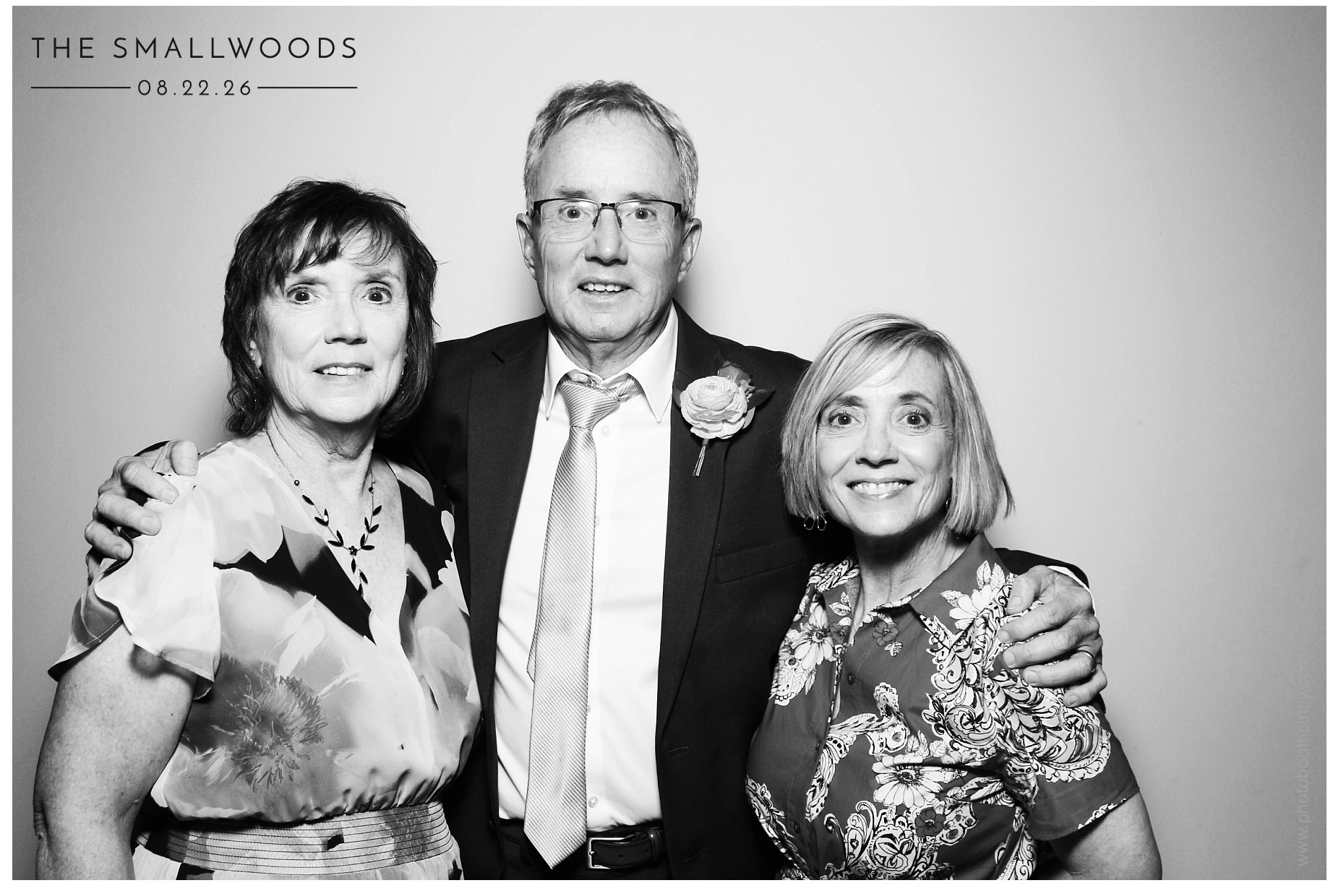 The Smallwoods | View more photos from the event at gallery.photoboothcincy.com/u/PhotoBoothCincy/The-Smallwoods