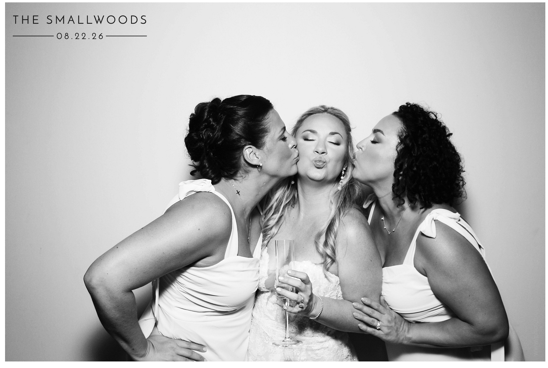 The Smallwoods | View more photos from the event at gallery.photoboothcincy.com/u/PhotoBoothCincy/The-Smallwoods