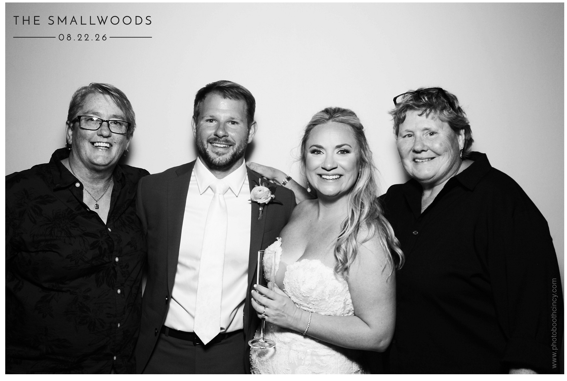 The Smallwoods | View more photos from the event at gallery.photoboothcincy.com/u/PhotoBoothCincy/The-Smallwoods
