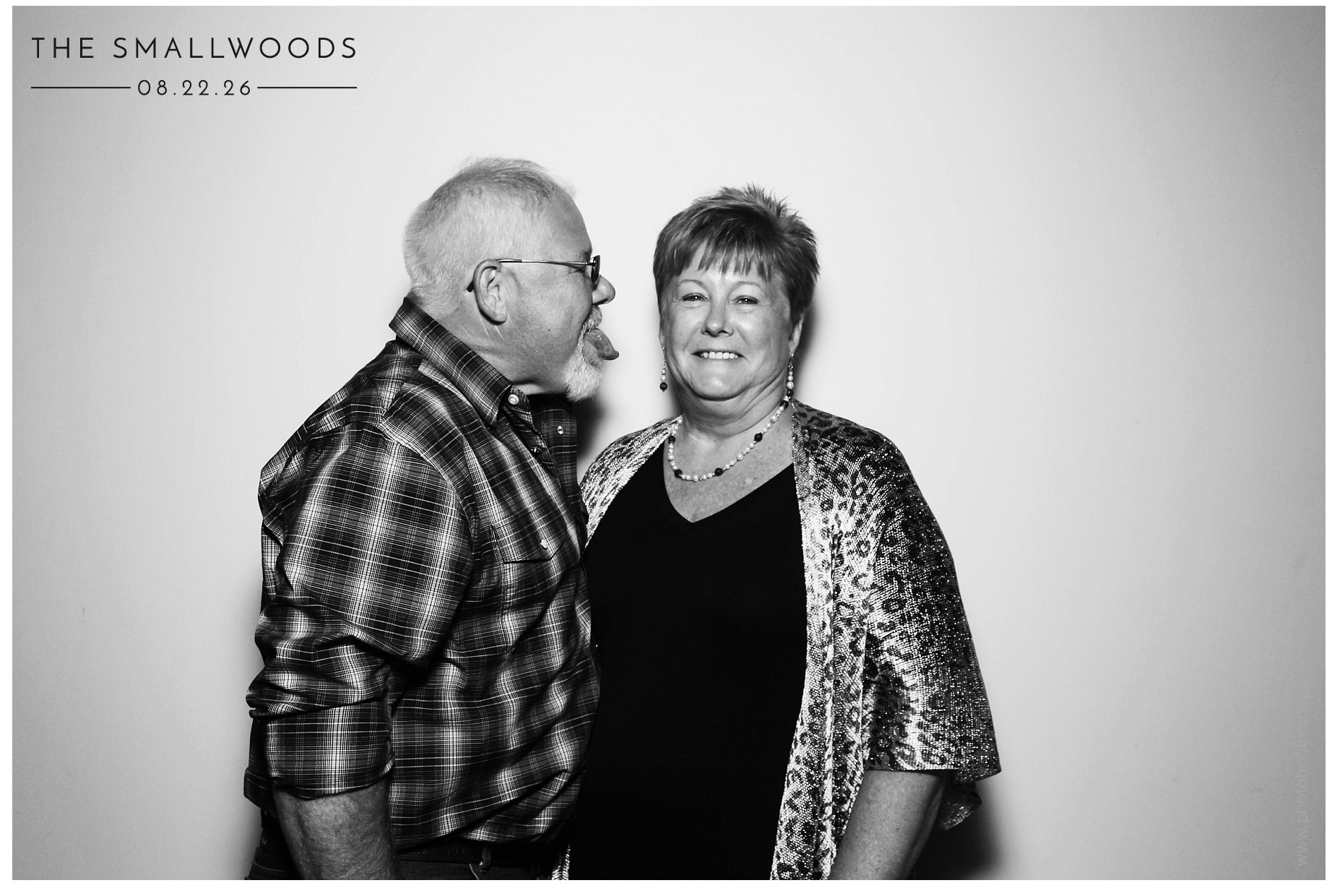 The Smallwoods | View more photos from the event at gallery.photoboothcincy.com/u/PhotoBoothCincy/The-Smallwoods