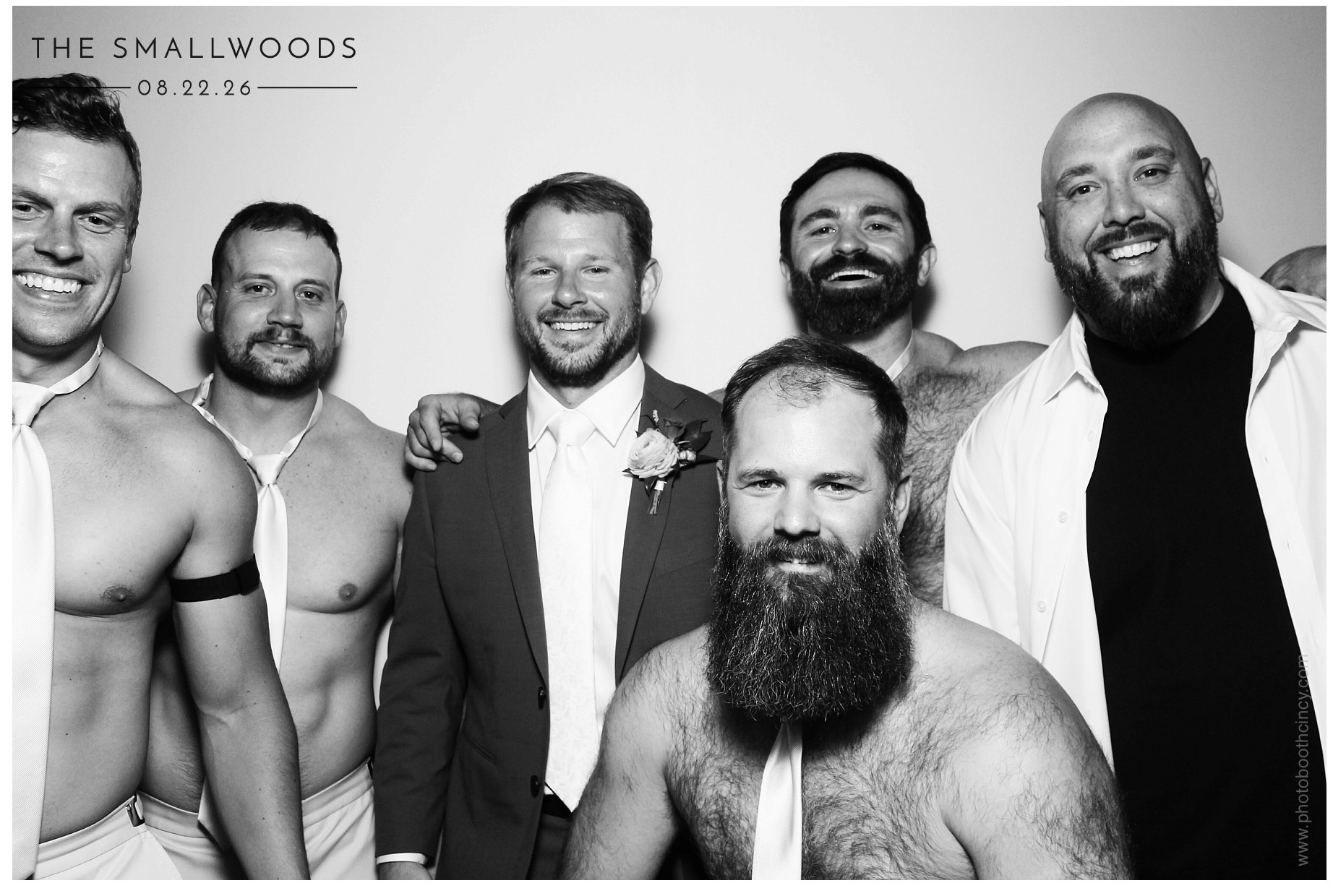 The Smallwoods | View more photos from the event at gallery.photoboothcincy.com/u/PhotoBoothCincy/The-Smallwoods