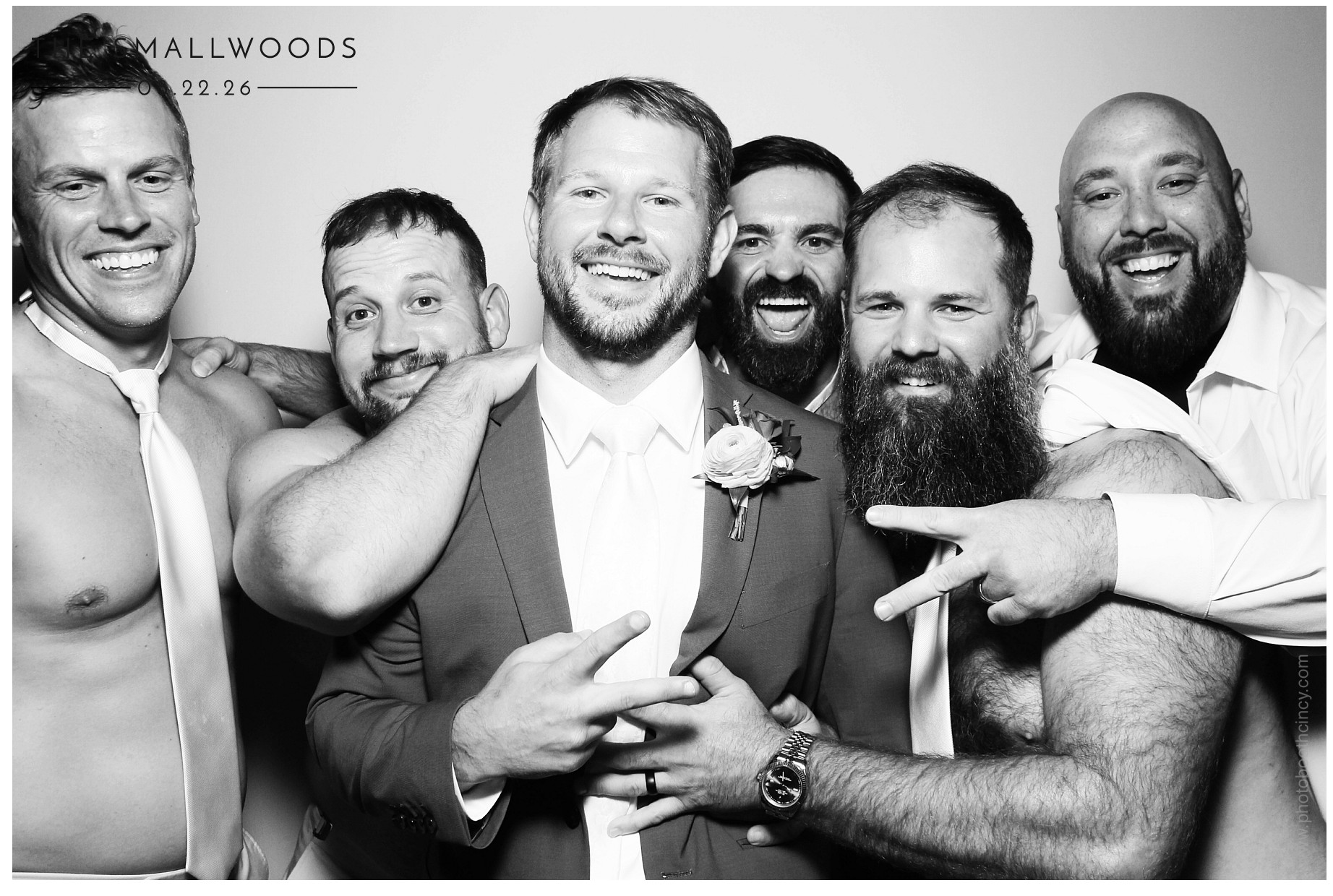The Smallwoods | View more photos from the event at gallery.photoboothcincy.com/u/PhotoBoothCincy/The-Smallwoods