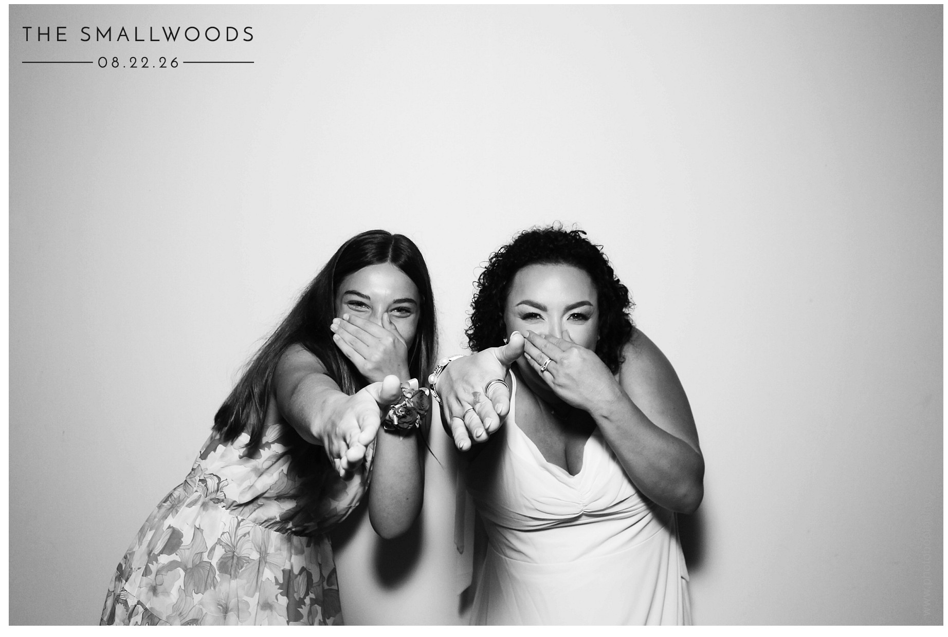 The Smallwoods | View more photos from the event at gallery.photoboothcincy.com/u/PhotoBoothCincy/The-Smallwoods