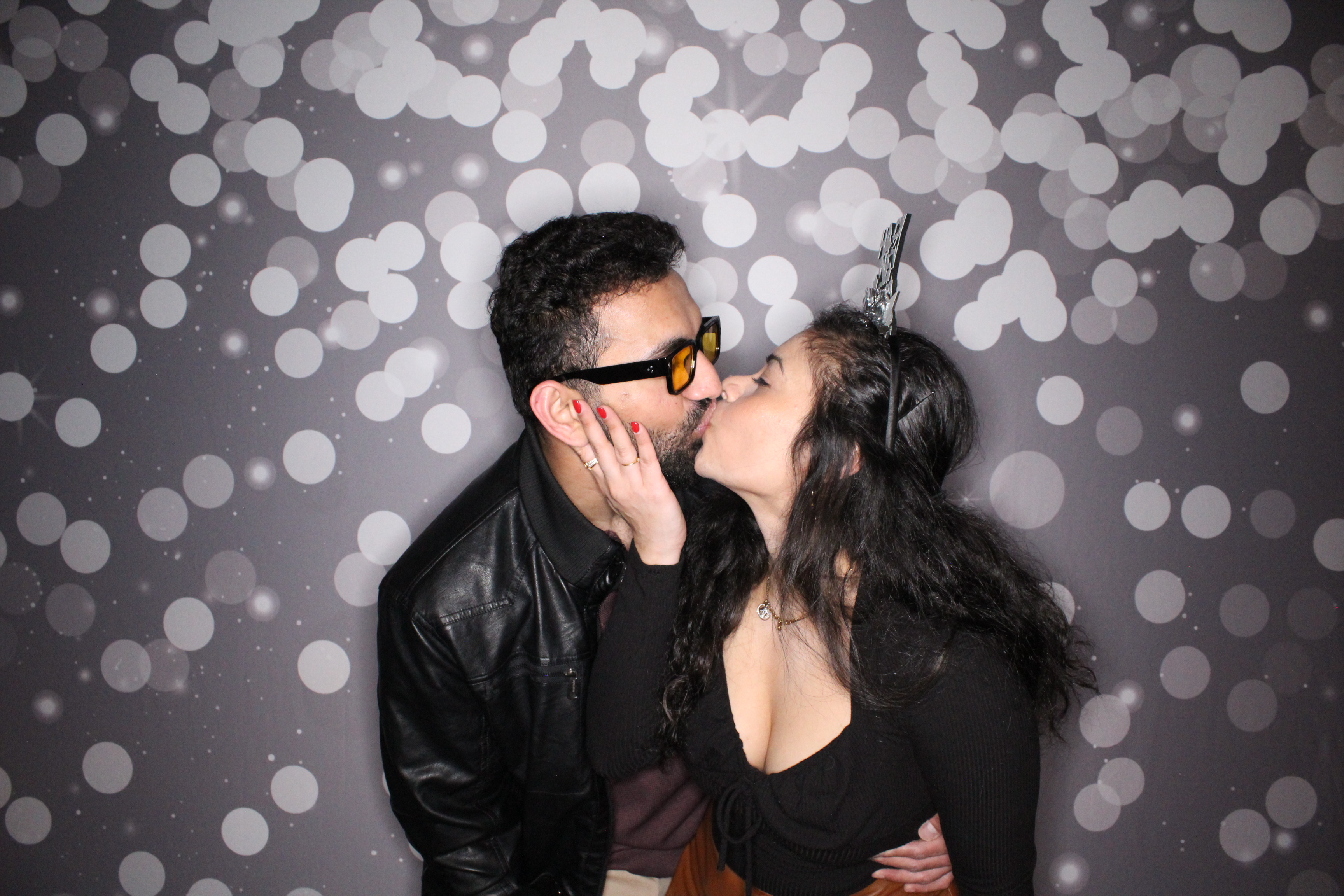 The Standard NYE Party | View more photos from the event at gallery.photoboothcincy.com/u/PhotoBoothCincy/The-Standard-NYE-Party