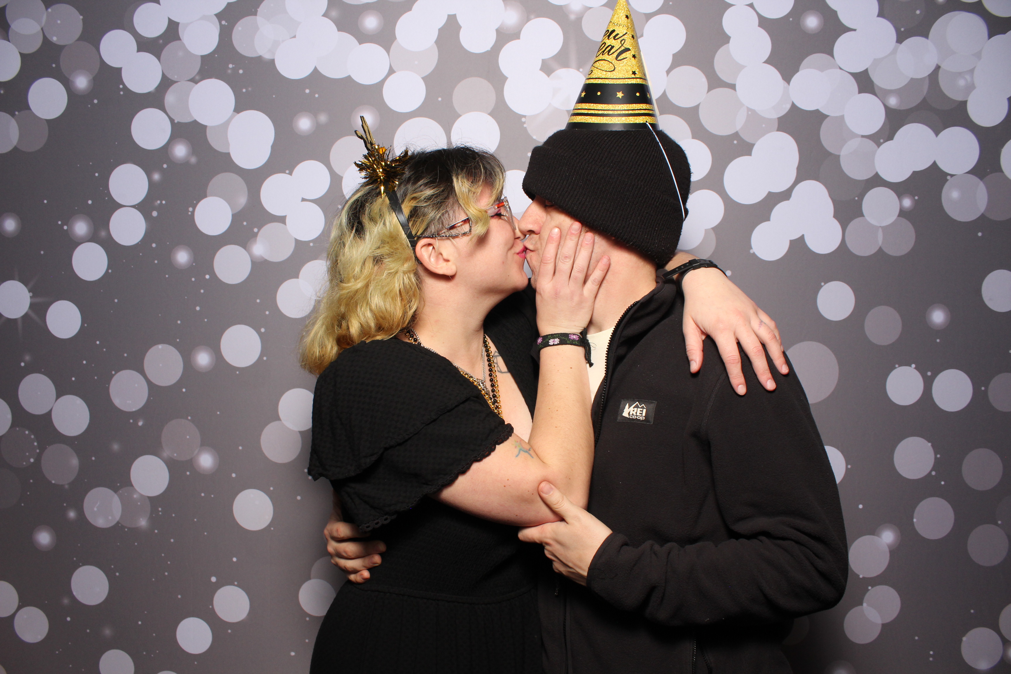 The Standard NYE Party | View more photos from the event at gallery.photoboothcincy.com/u/PhotoBoothCincy/The-Standard-NYE-Party