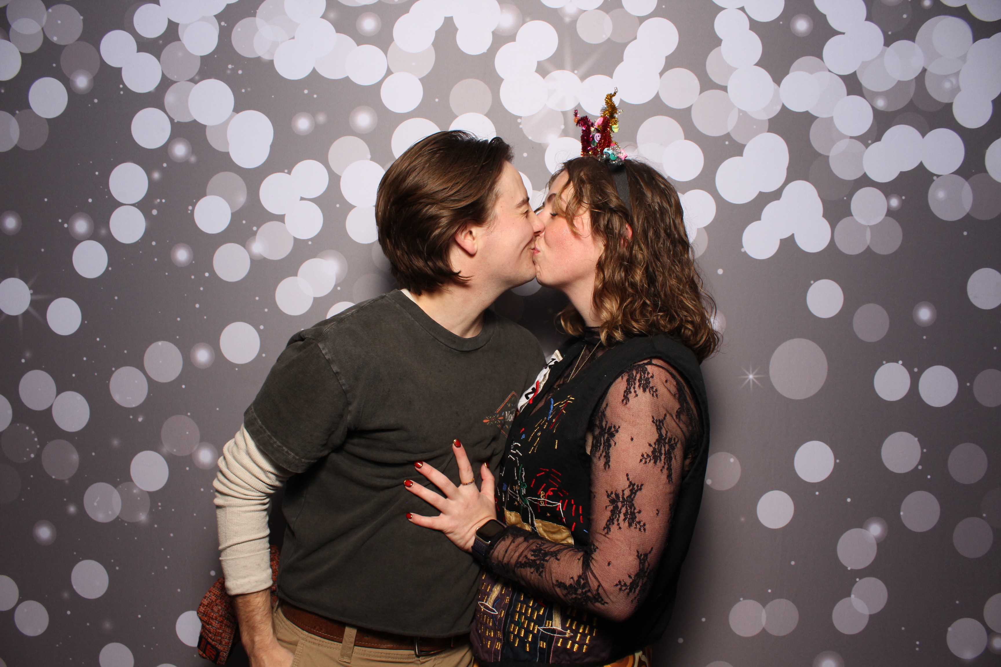 The Standard NYE Party | View more photos from the event at gallery.photoboothcincy.com/u/PhotoBoothCincy/The-Standard-NYE-Party