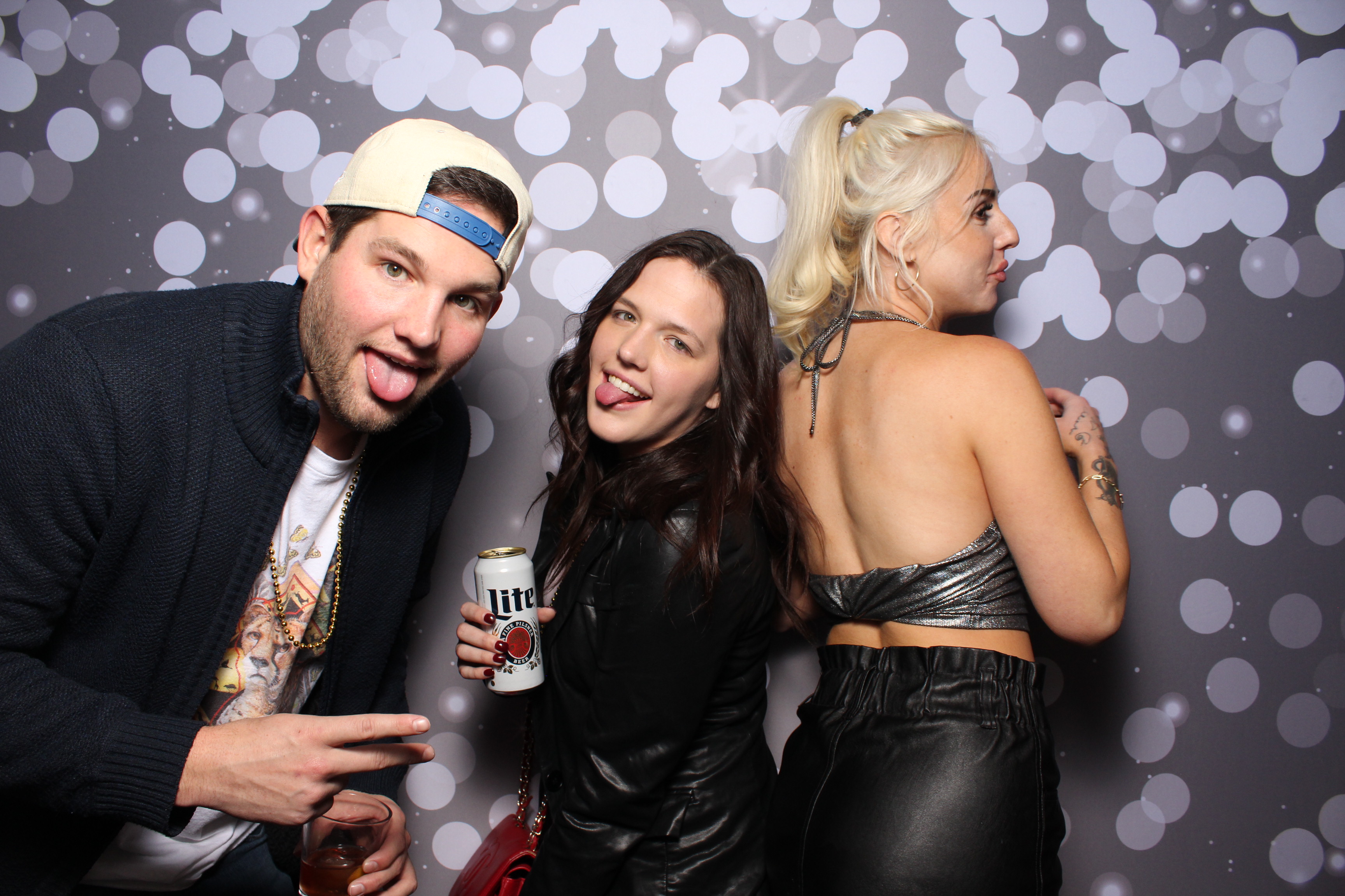 The Standard NYE Party | View more photos from the event at gallery.photoboothcincy.com/u/PhotoBoothCincy/The-Standard-NYE-Party