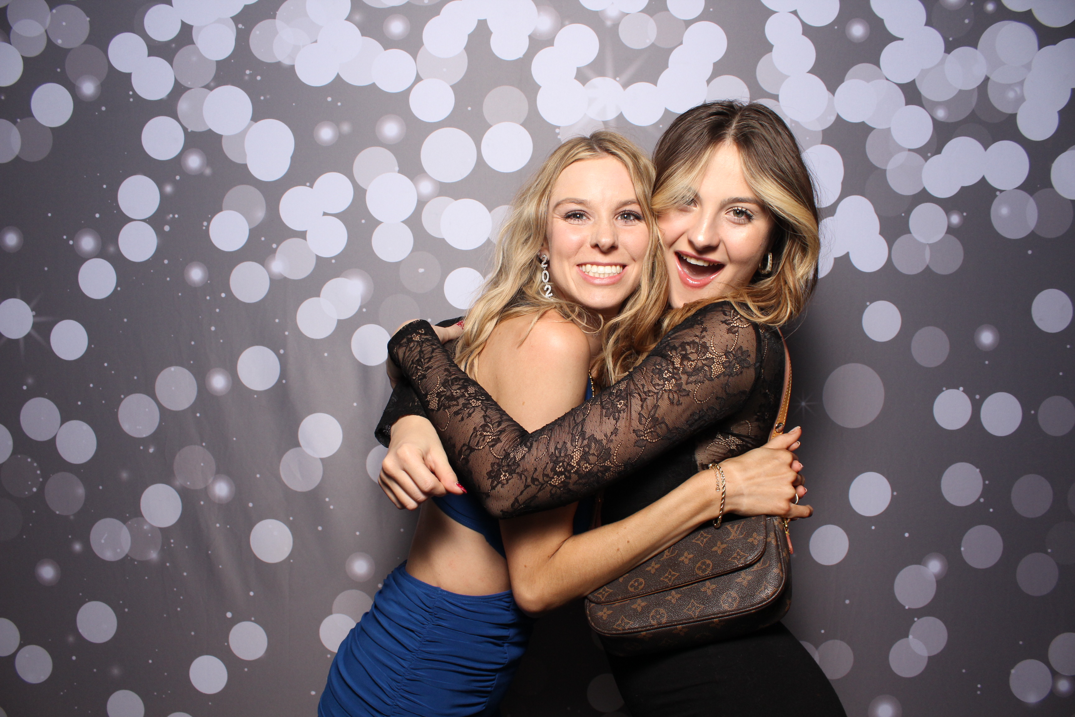 The Standard NYE Party | View more photos from the event at gallery.photoboothcincy.com/u/PhotoBoothCincy/The-Standard-NYE-Party