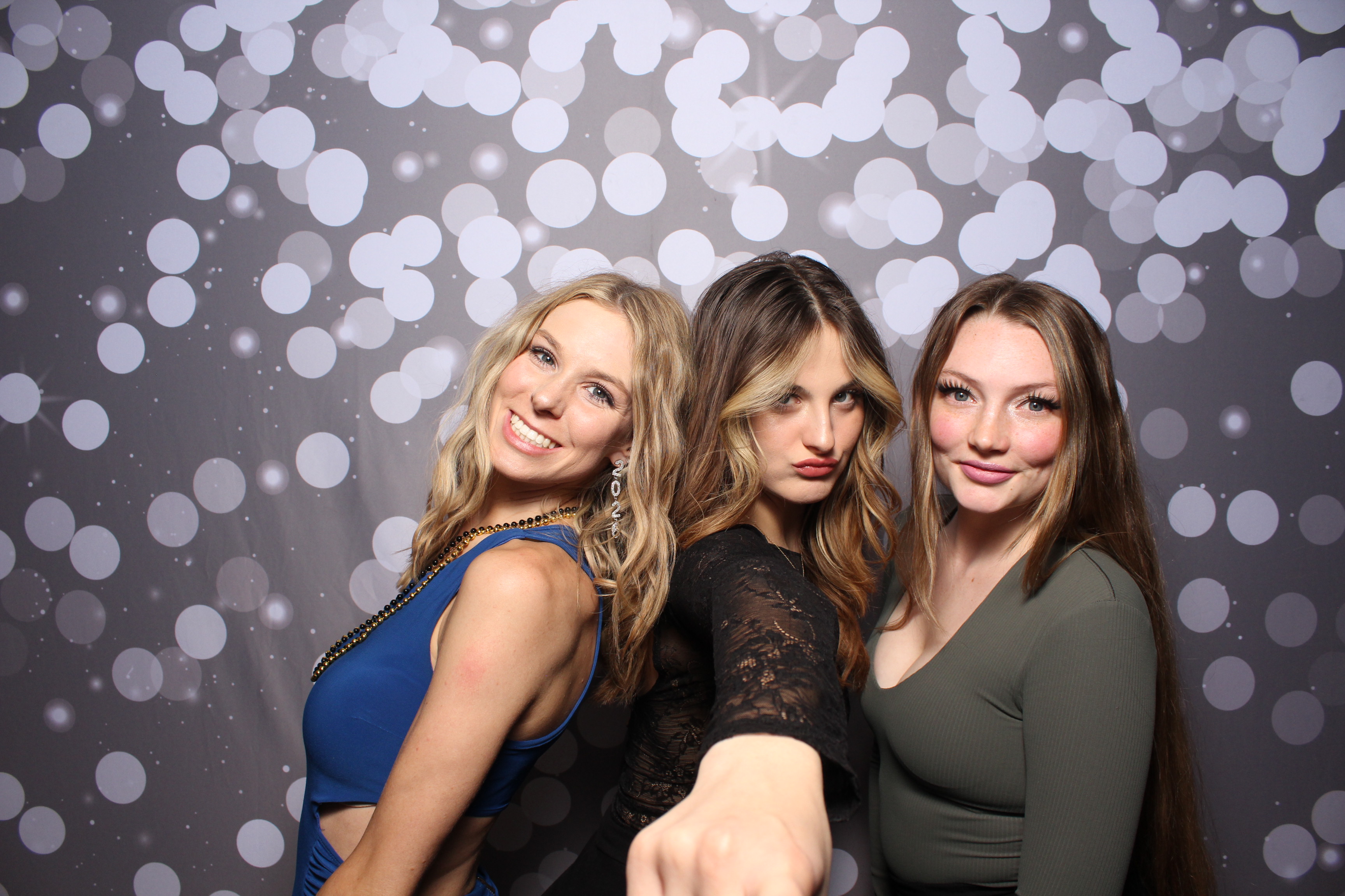 The Standard NYE Party | View more photos from the event at gallery.photoboothcincy.com/u/PhotoBoothCincy/The-Standard-NYE-Party