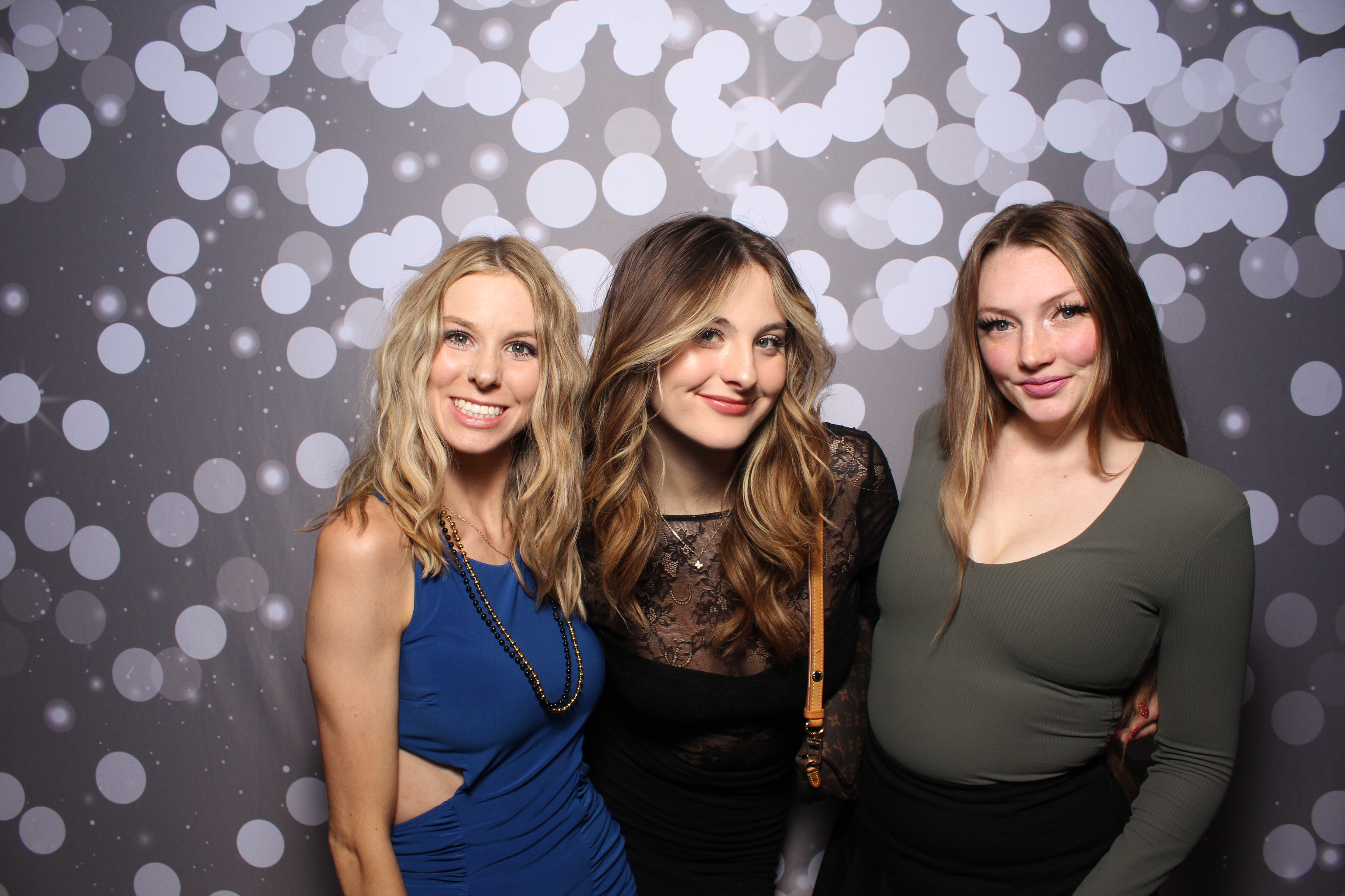 The Standard NYE Party | View more photos from the event at gallery.photoboothcincy.com/u/PhotoBoothCincy/The-Standard-NYE-Party