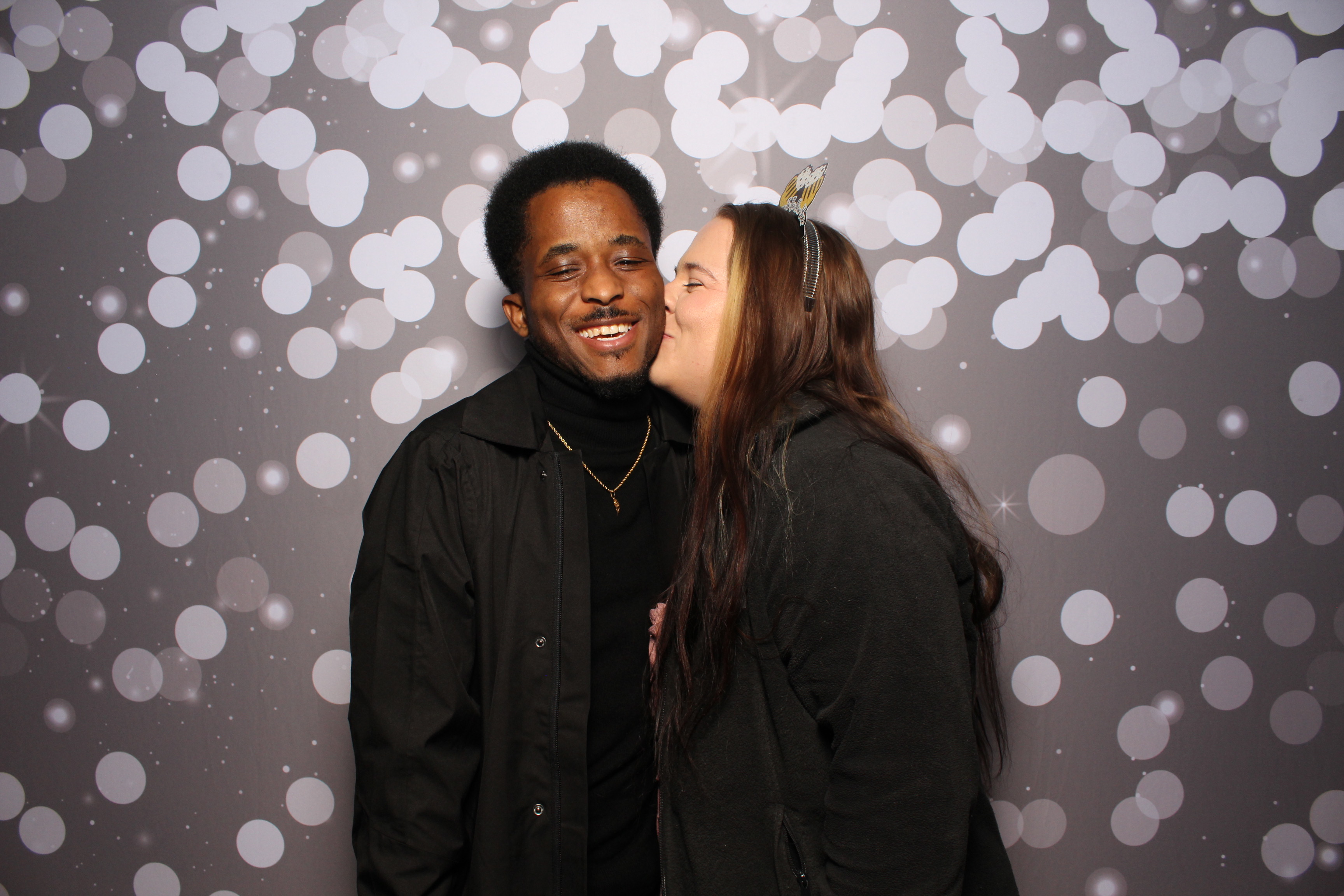 The Standard NYE Party | View more photos from the event at gallery.photoboothcincy.com/u/PhotoBoothCincy/The-Standard-NYE-Party