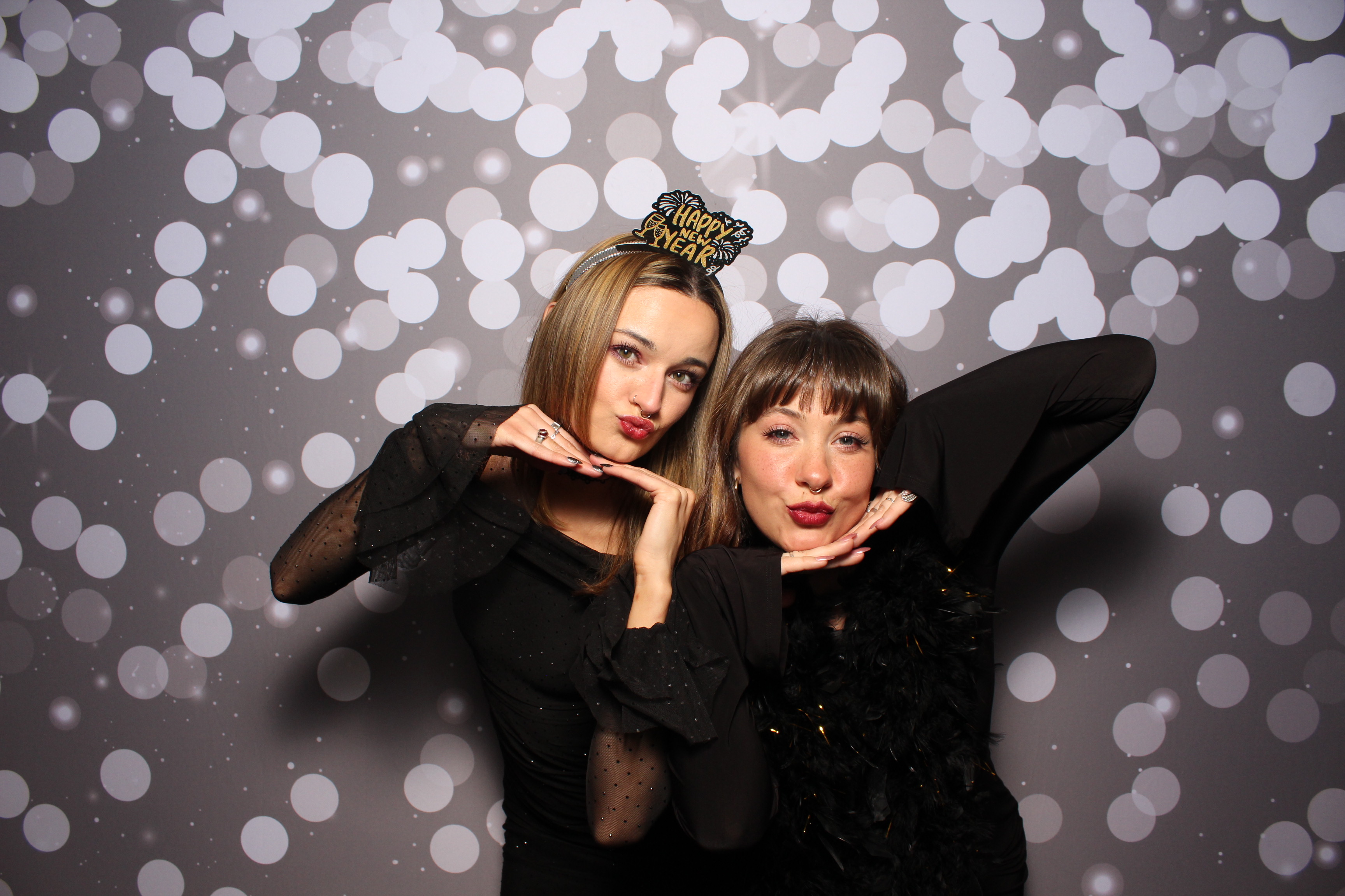 The Standard NYE Party | View more photos from the event at gallery.photoboothcincy.com/u/PhotoBoothCincy/The-Standard-NYE-Party