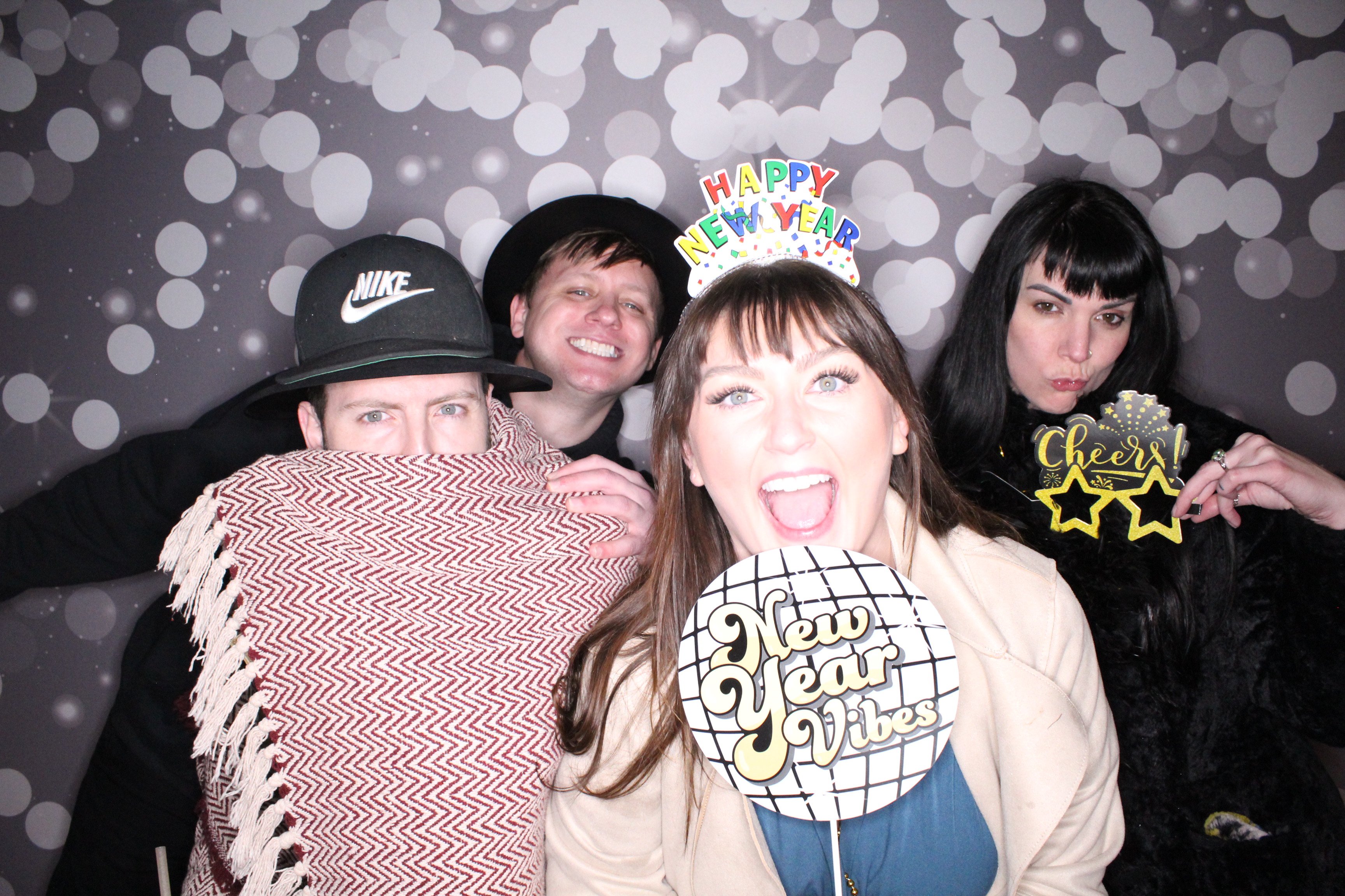 The Standard NYE Party | View more photos from the event at gallery.photoboothcincy.com/u/PhotoBoothCincy/The-Standard-NYE-Party