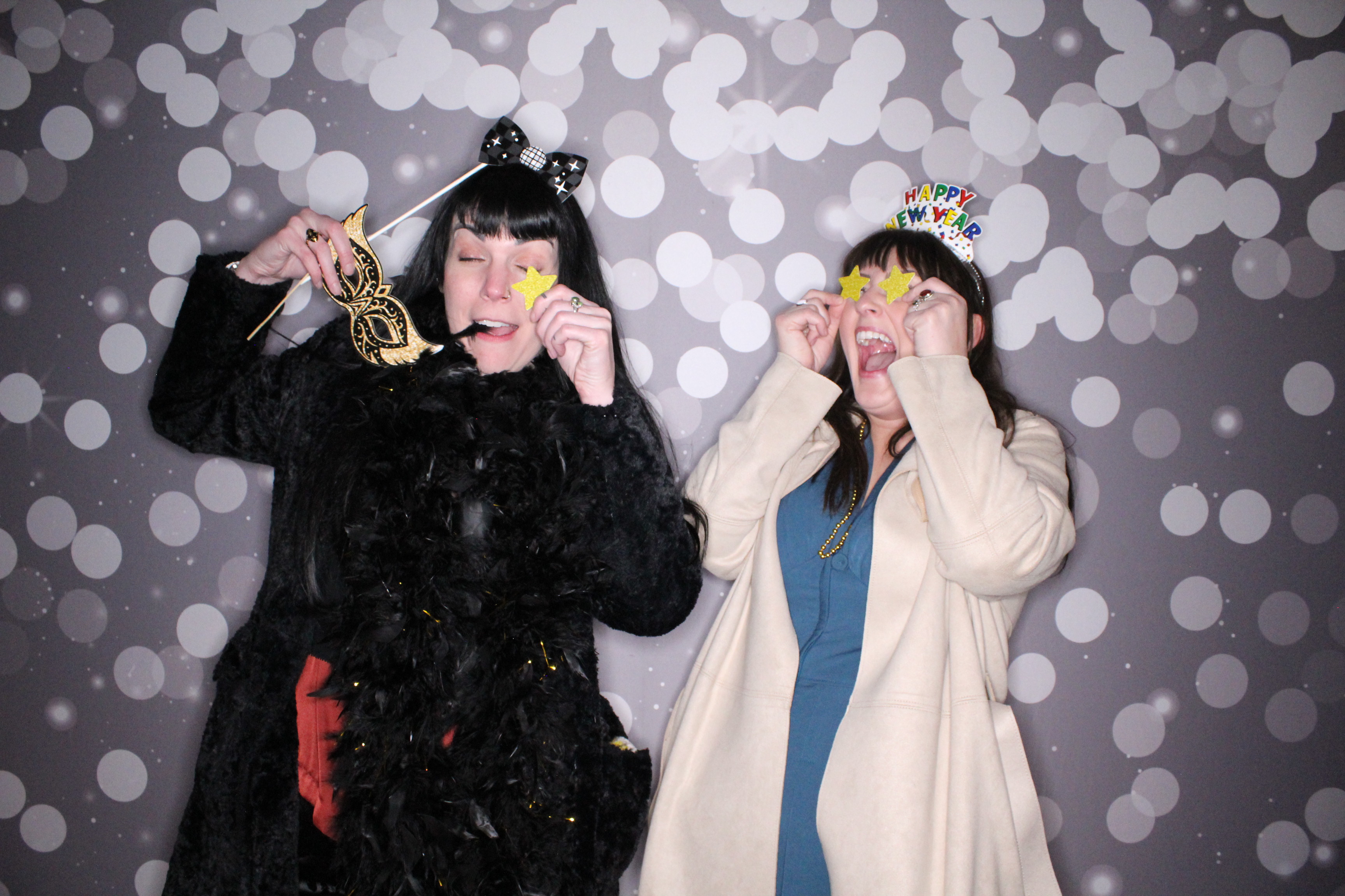The Standard NYE Party | View more photos from the event at gallery.photoboothcincy.com/u/PhotoBoothCincy/The-Standard-NYE-Party