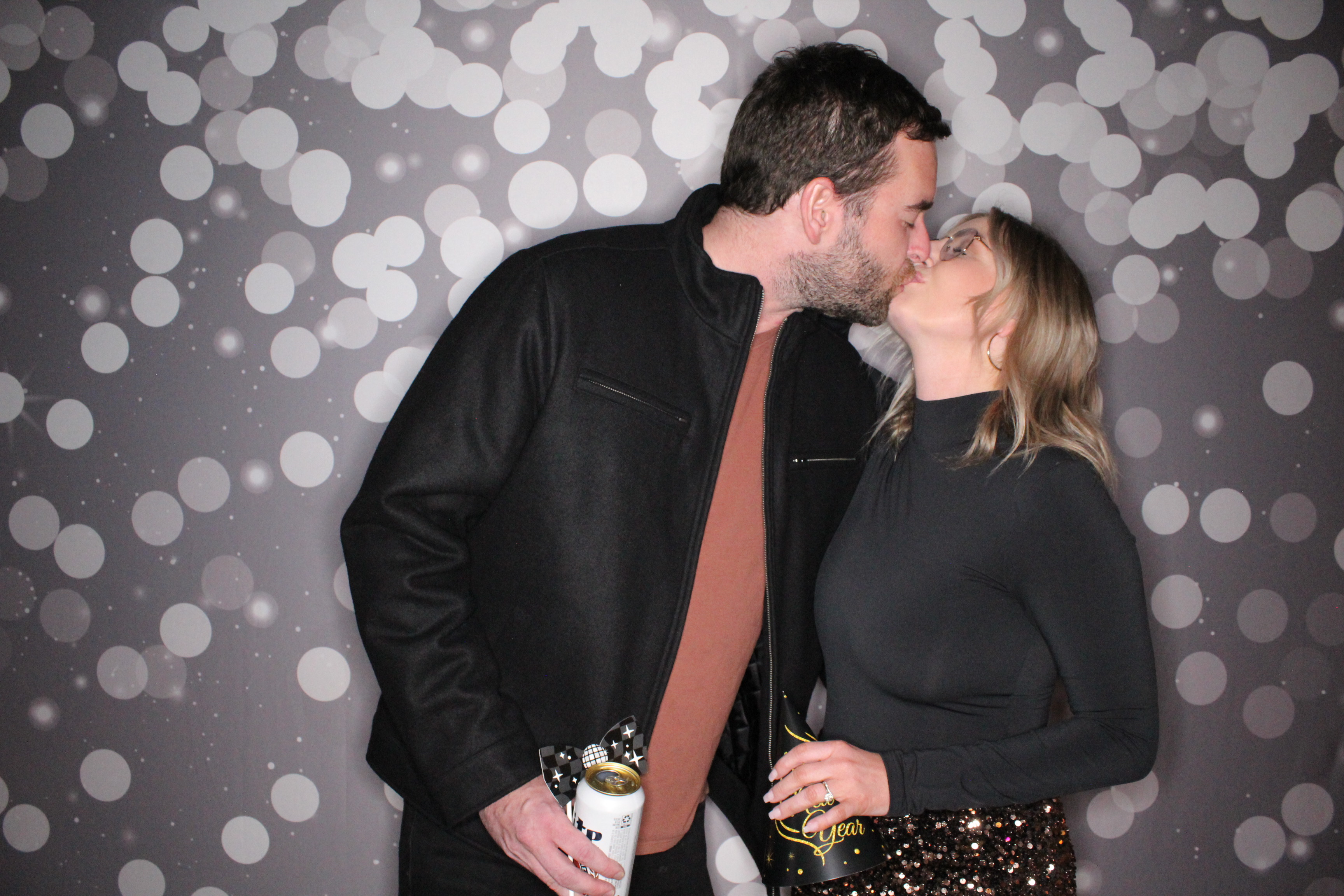 The Standard NYE Party | View more photos from the event at gallery.photoboothcincy.com/u/PhotoBoothCincy/The-Standard-NYE-Party