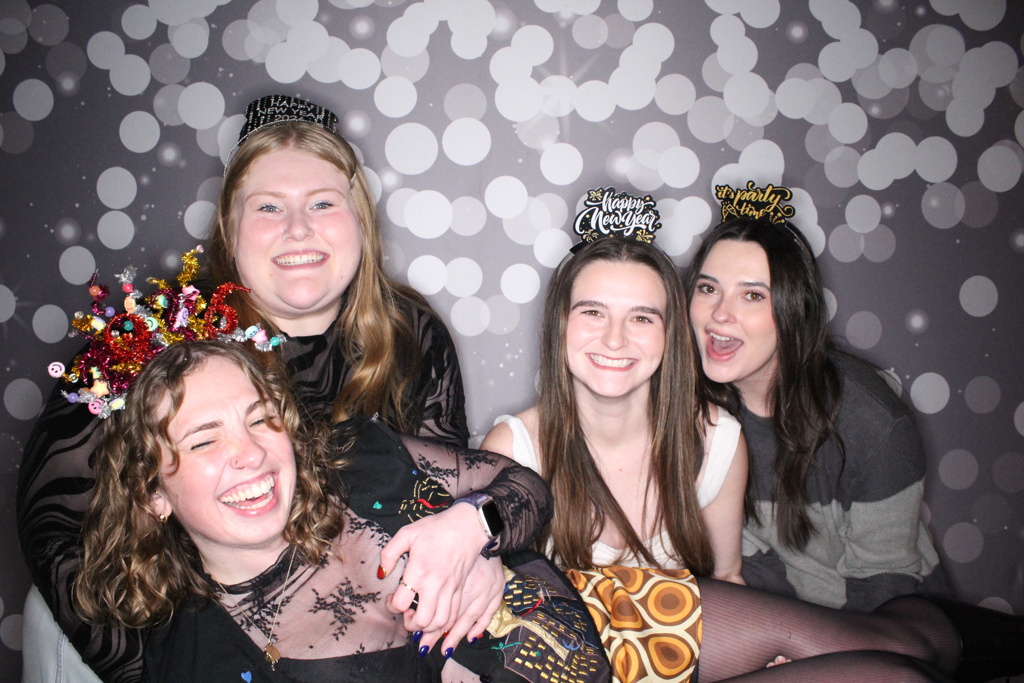 The Standard NYE Party | View more photos from the event at gallery.photoboothcincy.com/u/PhotoBoothCincy/The-Standard-NYE-Party