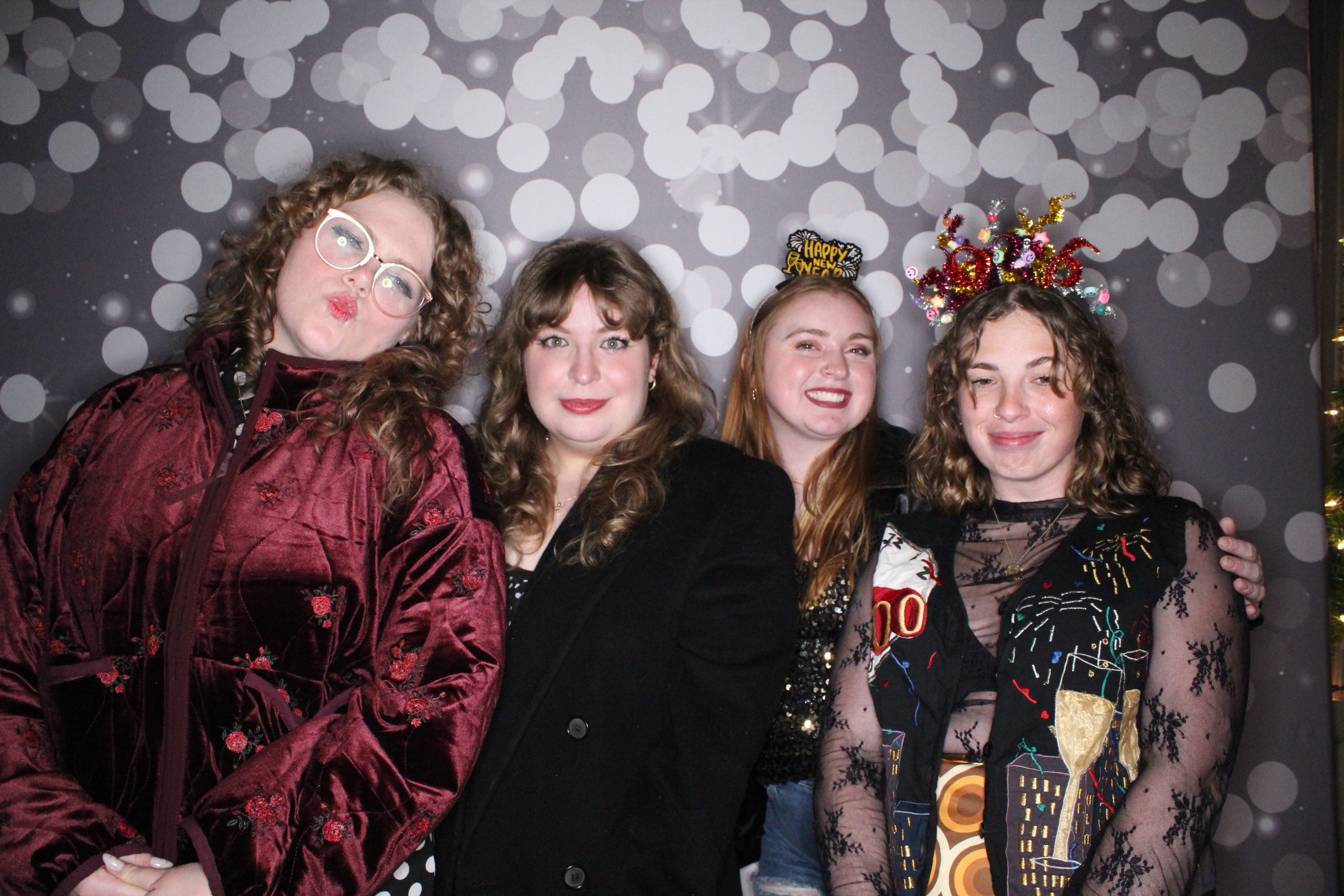 The Standard NYE Party | View more photos from the event at gallery.photoboothcincy.com/u/PhotoBoothCincy/The-Standard-NYE-Party