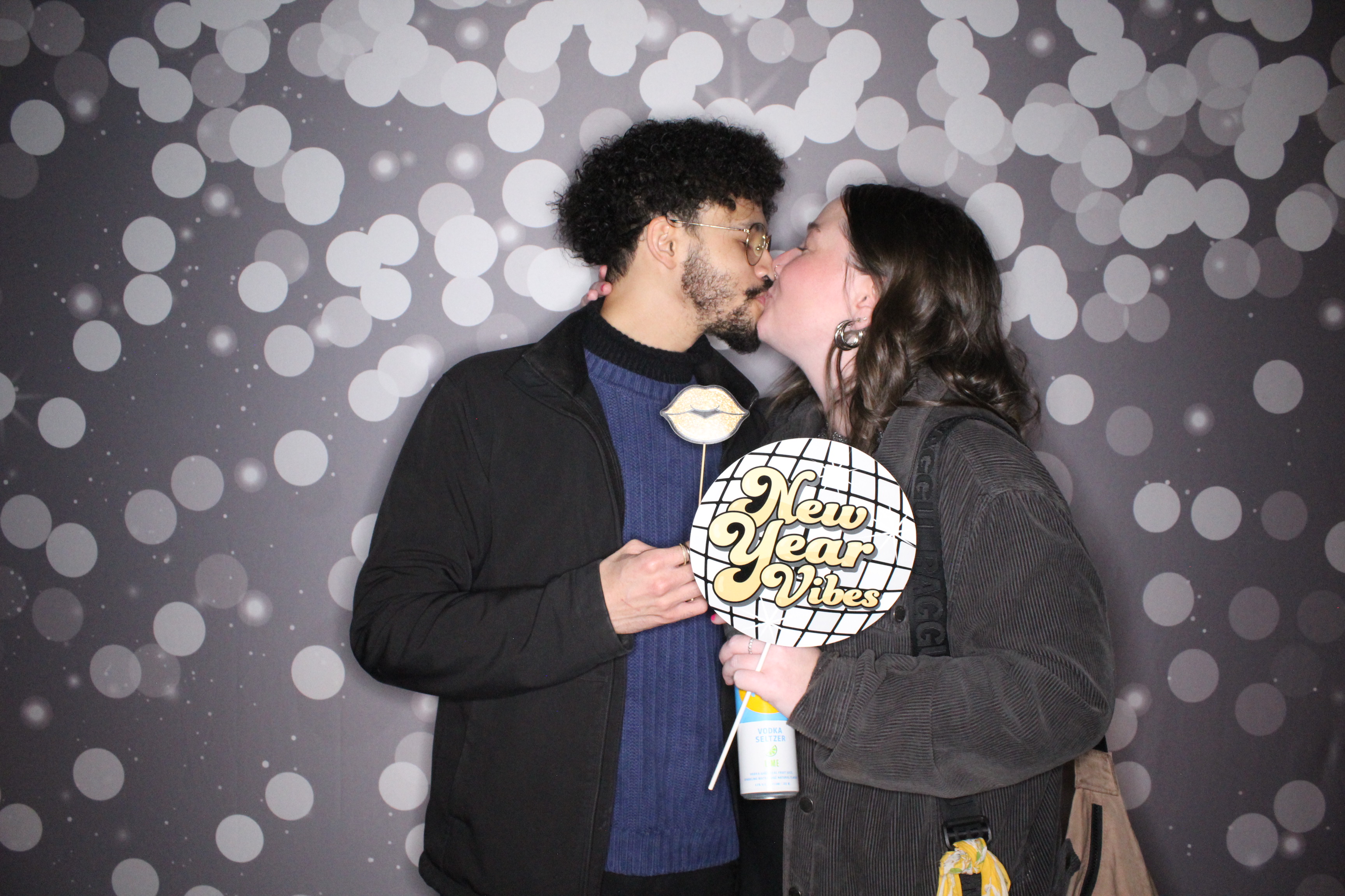 The Standard NYE Party | View more photos from the event at gallery.photoboothcincy.com/u/PhotoBoothCincy/The-Standard-NYE-Party